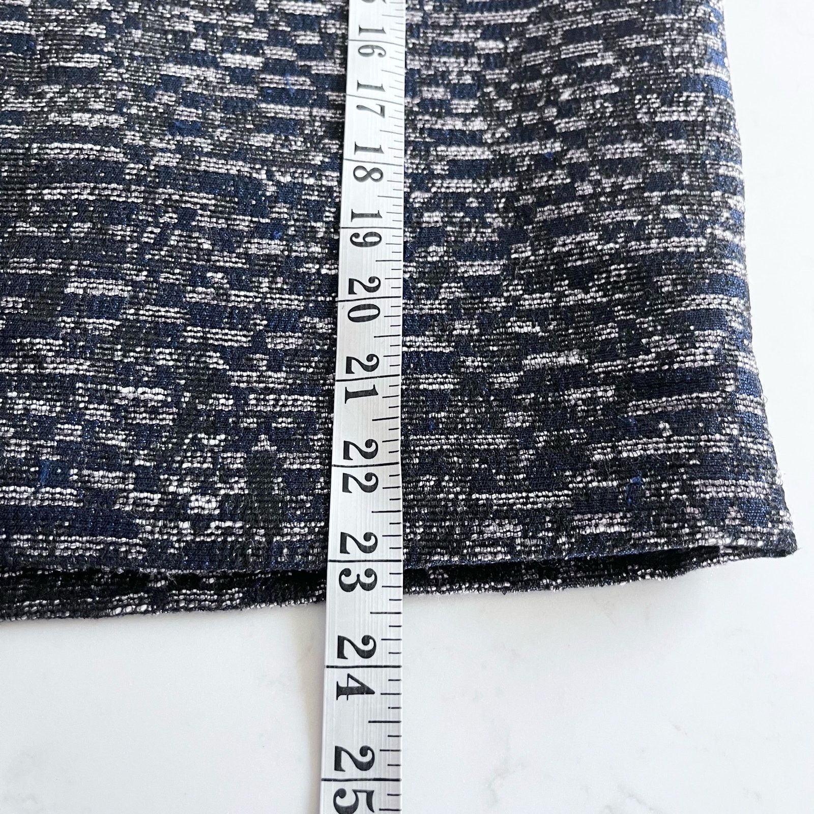 Lafayette 148 Lafayette 148 New York Classic Pencil Straight Skirt Size 34" / US 12 / IT 48 - 9 Thumbnail
