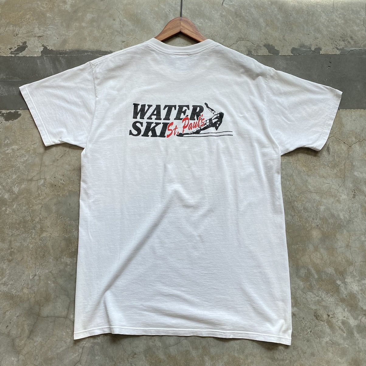 Vintage Vintage 90s Men’s model Water Sport Photography Tee. Size US L / EU 52-54 / 3 - 6 Thumbnail