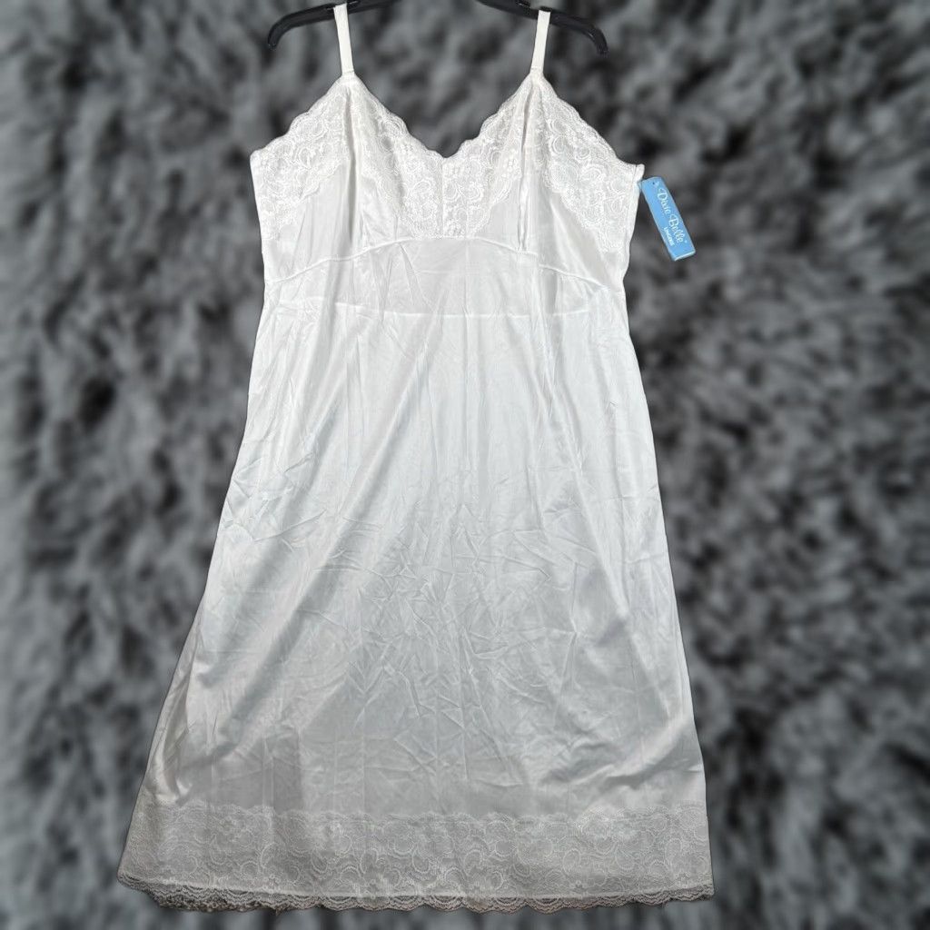 Vintage Dixie Belle Slip Dress 40 Lace Satin Vintage 80s Coquette Romantic Semi-Sheer Women Slip Size S / US 4 / IT 40 - 1 Thumbnail