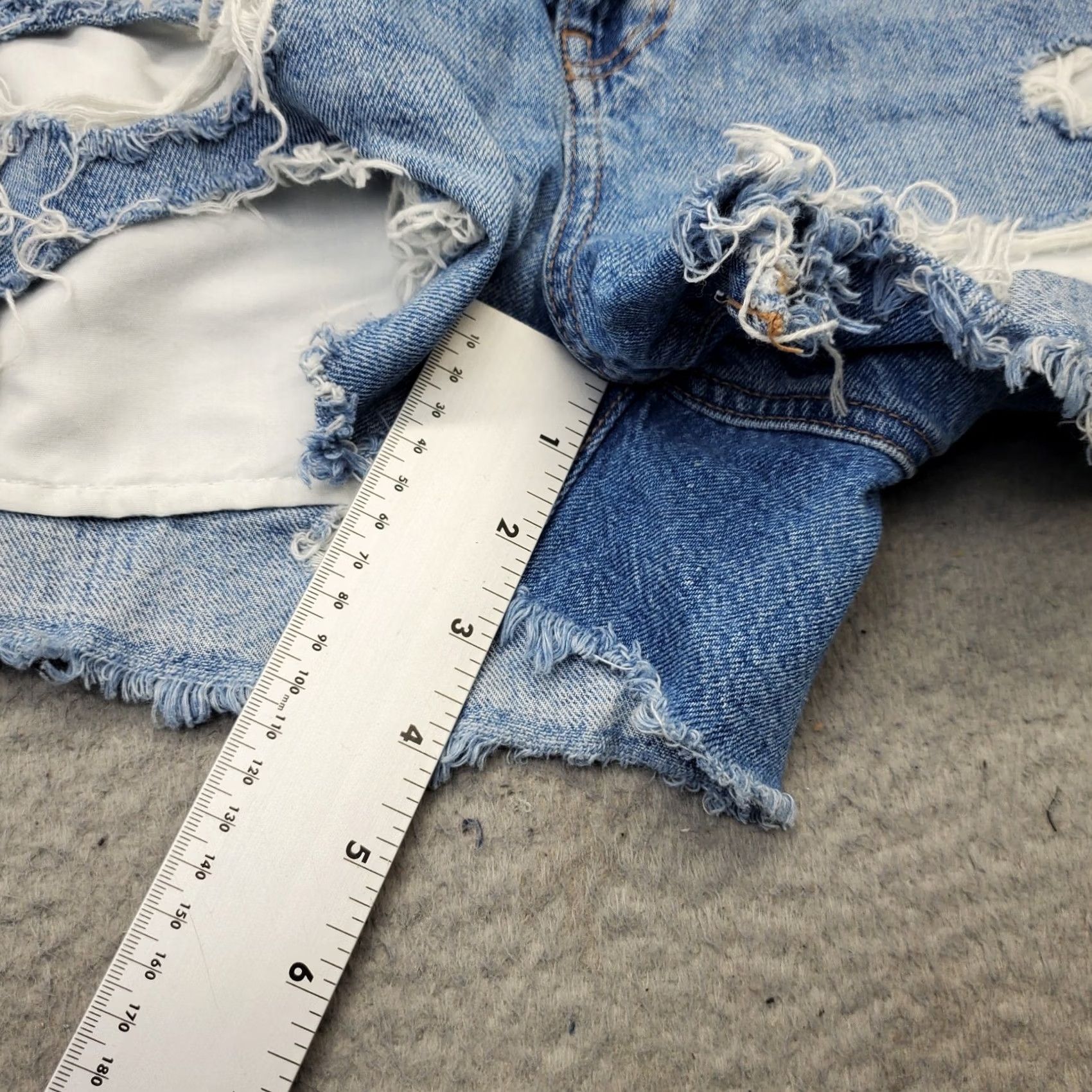American Eagle Outfitters American Eagle Outfitters Womens 2 Blue Denim 5-Pocket Design Mom Shorts Adult Size 2 Blue Denim Shorts Size 26" / US 2 / IT 38 - 5 Thumbnail