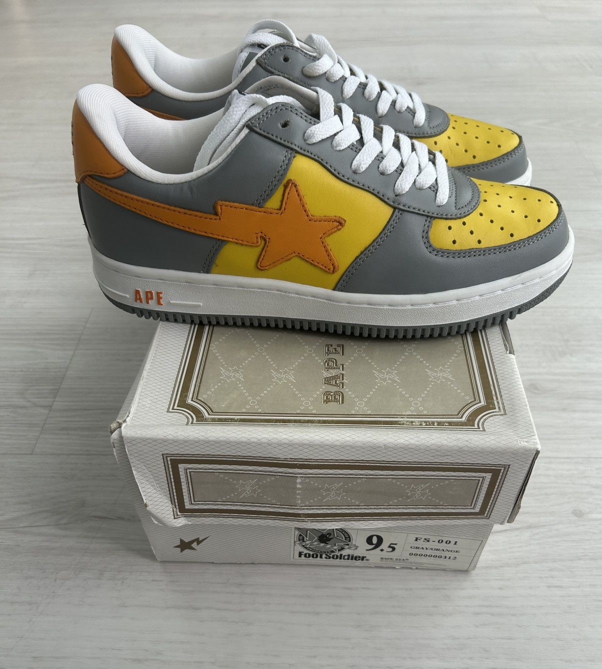 Bape VERY RARE OG 2003 A BATHING APE ORANGE/GRAY BAPESTA Size US 9.5 / EU 42-43 - 6 Thumbnail