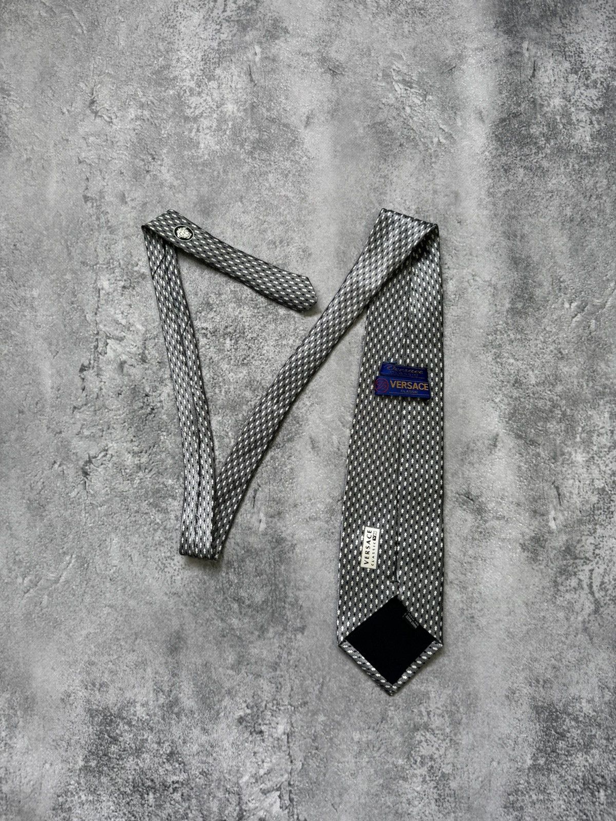 Versace × Versace Jeans Couture × Vintage Vintage Versace Classic V2 Silk Tie Size ONE SIZE - 8 Thumbnail