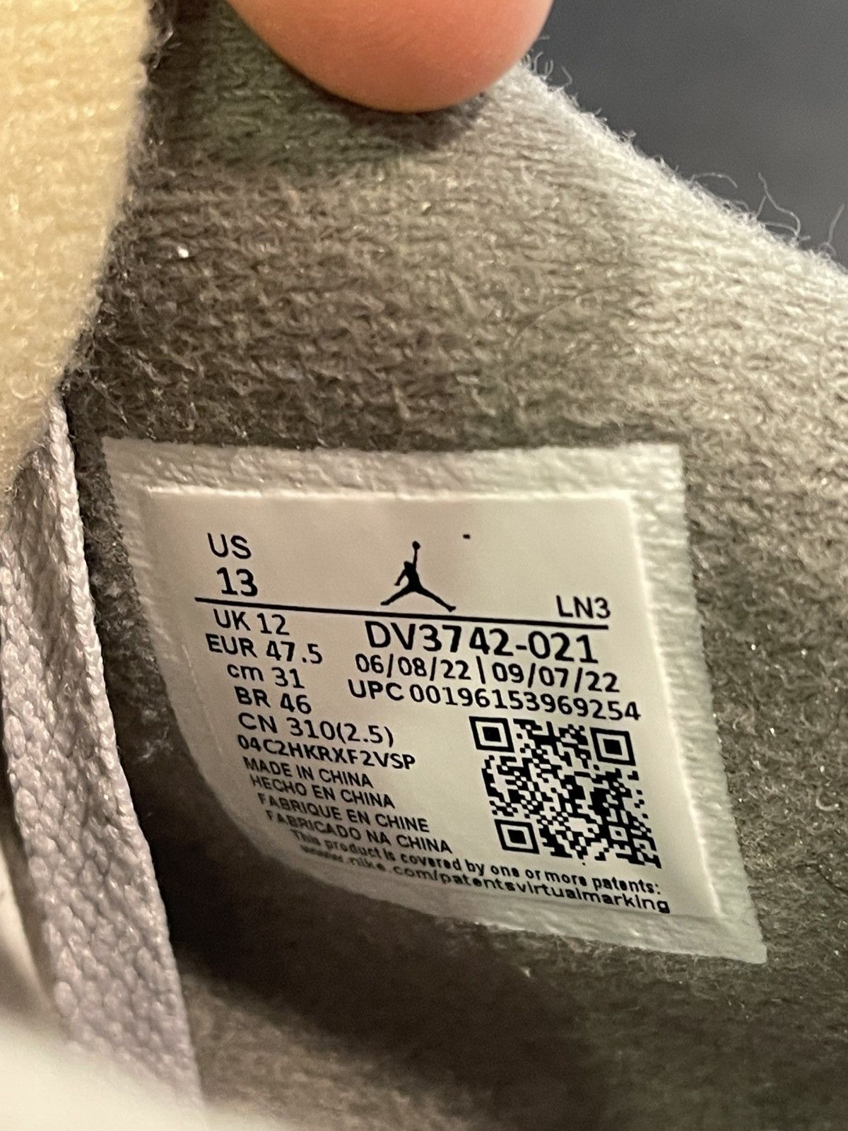 Jordan Brand Size 13 - Jordan 4 Craft Photon Dust Size US 13 / EU 46 - 10 Thumbnail