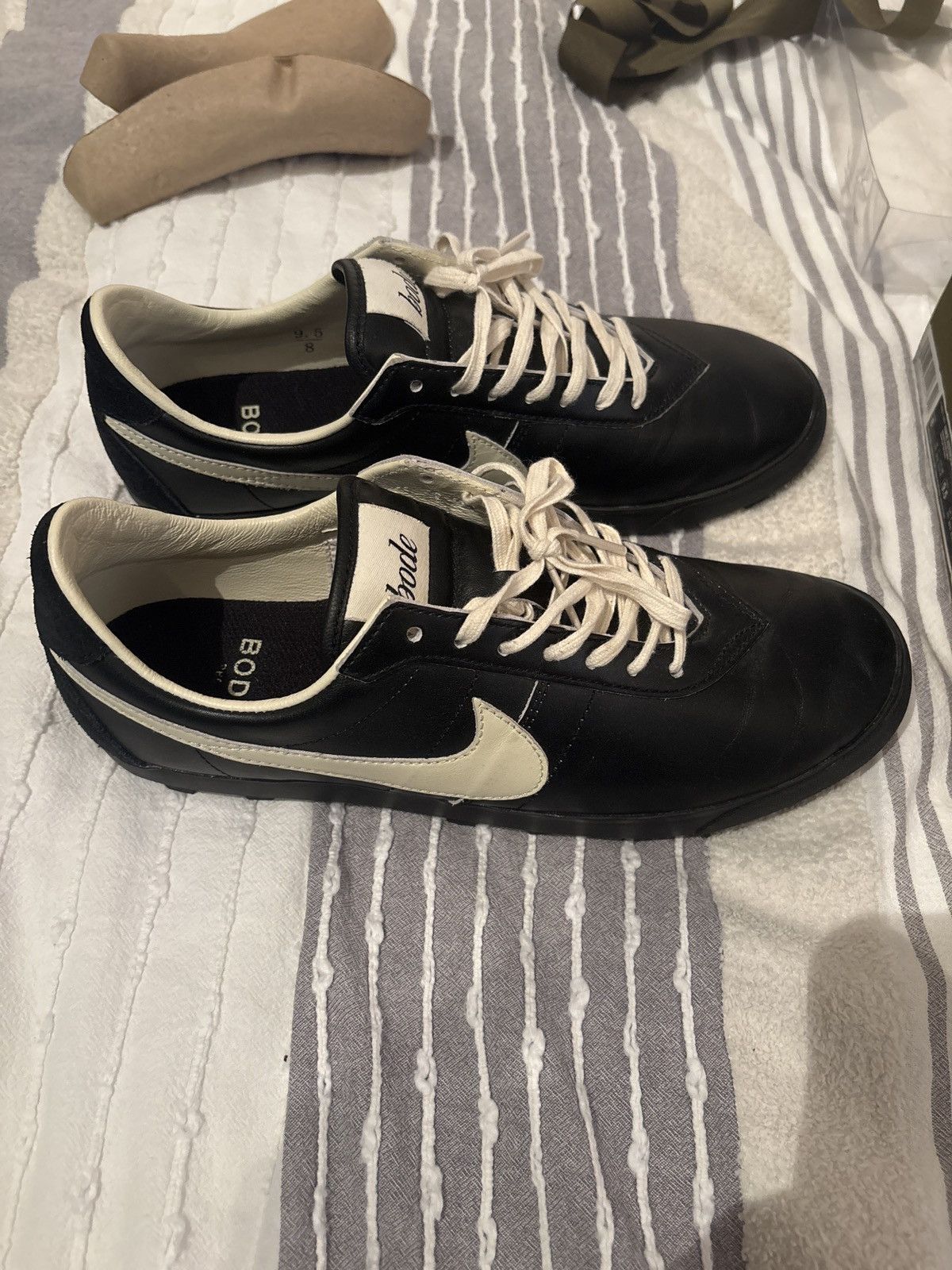 Bode × Nike Bode x Nike Astro Grabber Black & Coconut Milk Size US 8 / EU 41 - 9 Thumbnail