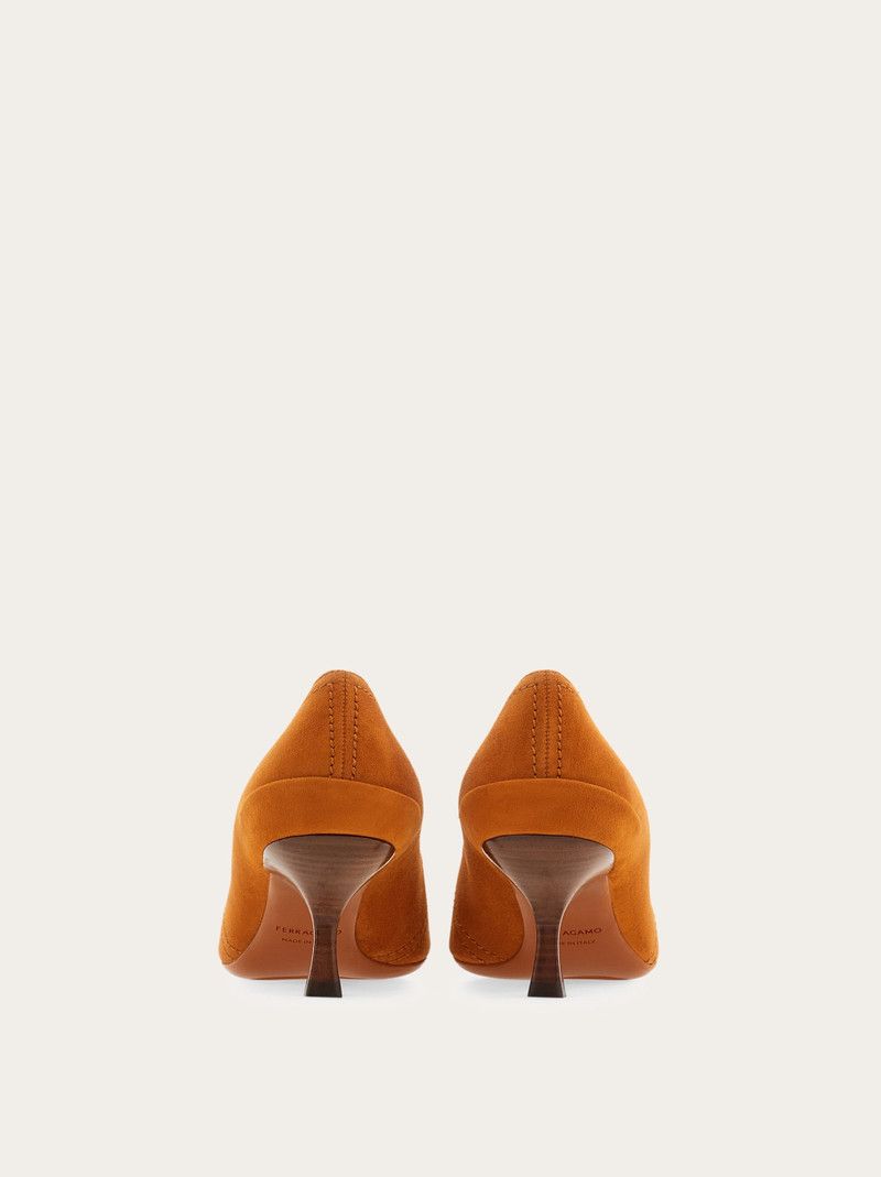 Salvatore Ferragamo o1s1rm0126 Suede Kitten Heel Loafers in Orange Size US 10 / IT 40 - 3 Thumbnail