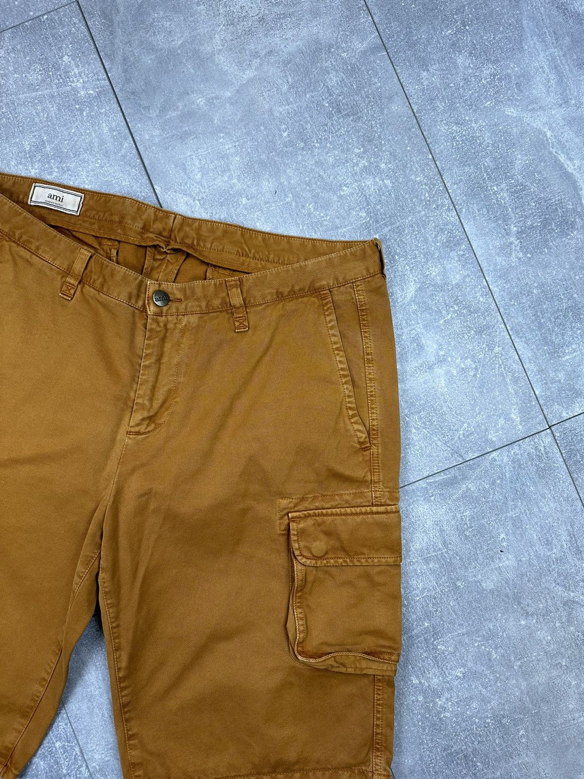 AMI Ami Luxury Vintage Cargo Shorts Small Logo Size US 34 / EU 50 - 11 Thumbnail