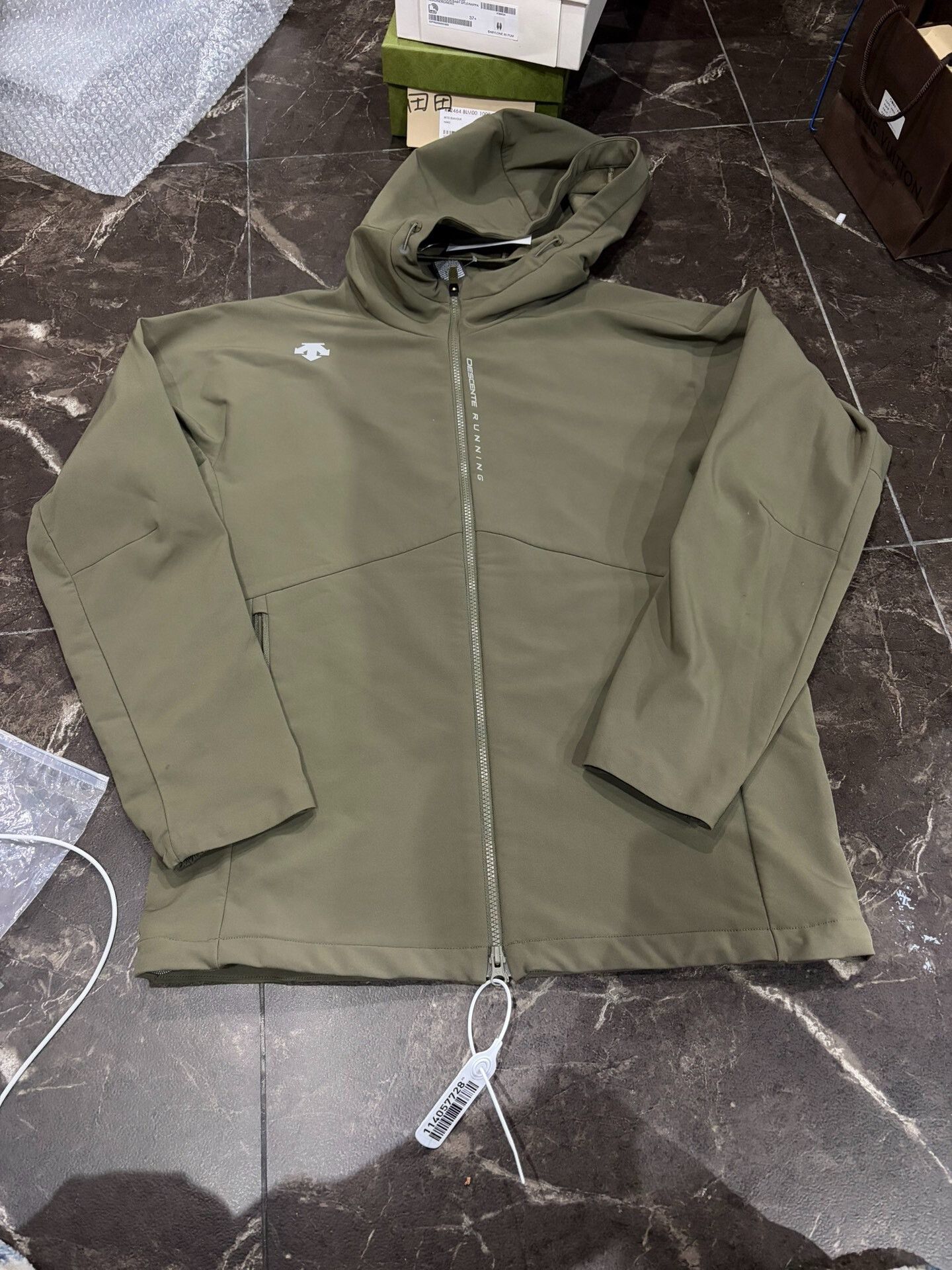 Descente Men's Hooded Zipper Knit Jacket