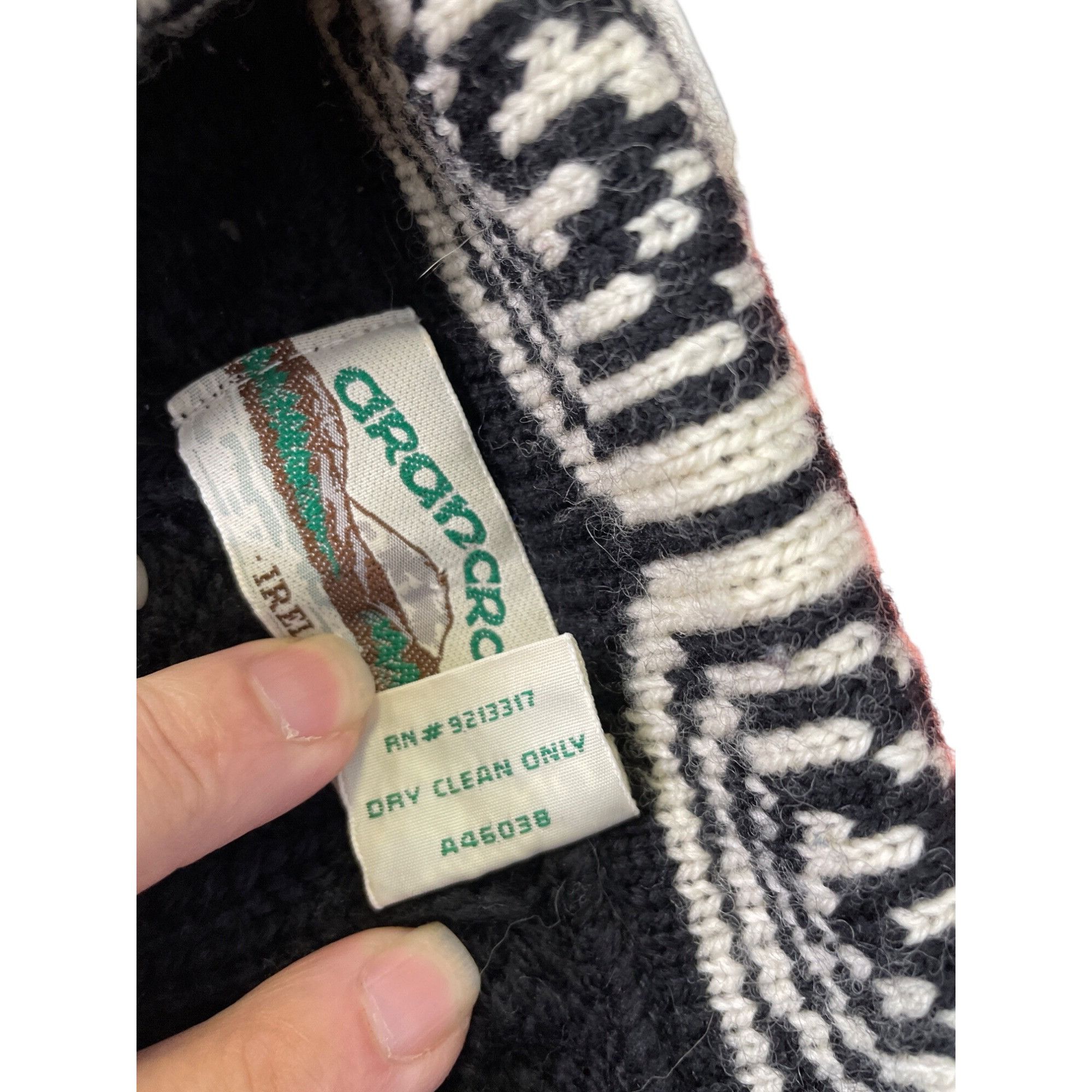 Aran Crafts Aran Crafts Womens Black Merino Wool Cable Knit Sweater L Vi Size L / US 10 / IT 46 - 8 Thumbnail