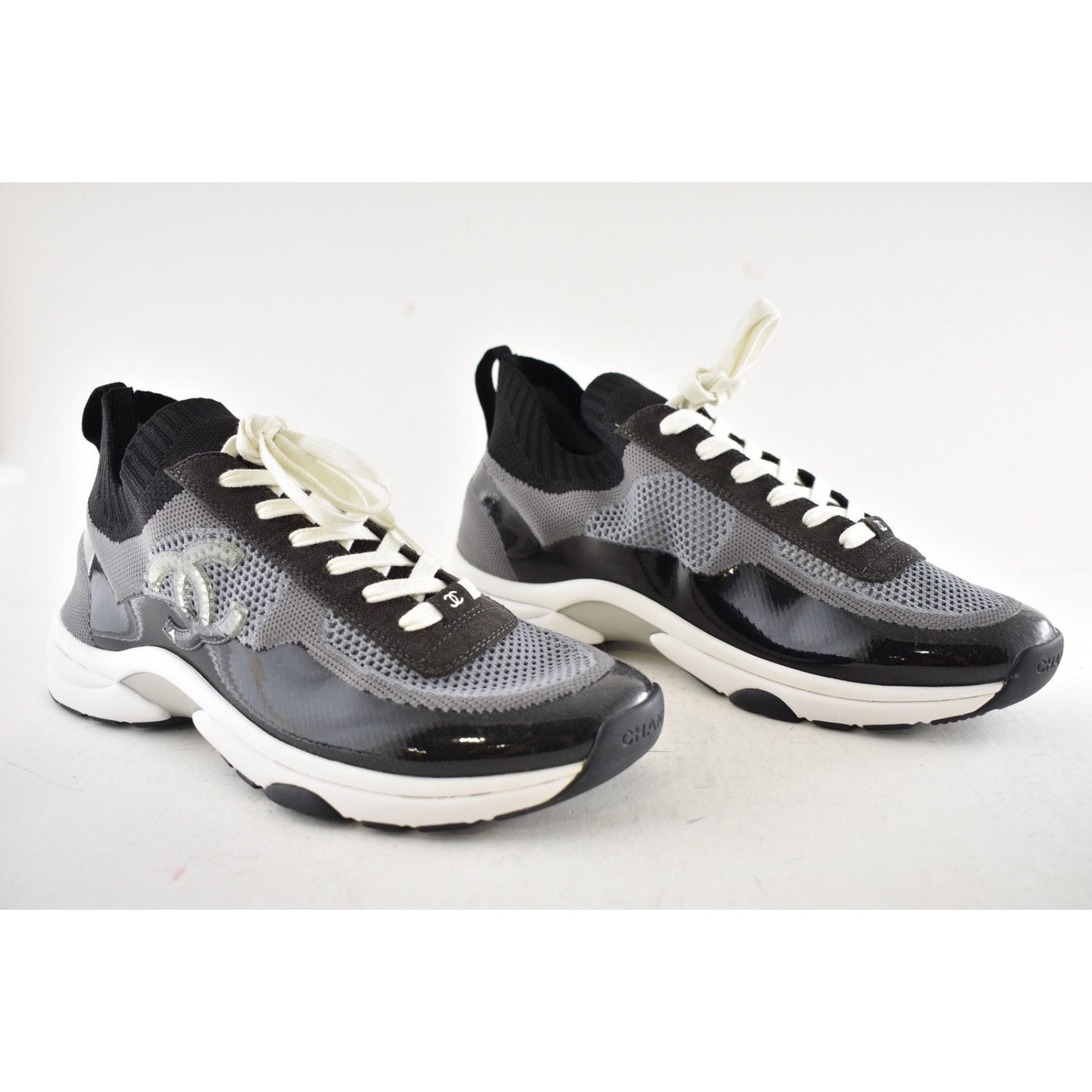 Chanel Chanel 22C Men Black White Grey Knit Clear CC Logo Low Size US 11 / EU 44 - 5 Thumbnail