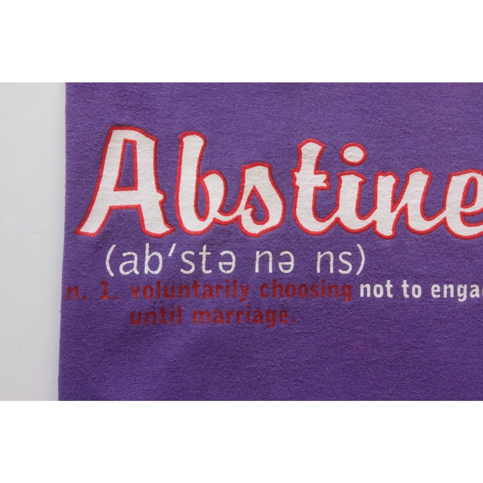 Fruit Of The Loom VINTAGE Fruit of the Loom 90s T-Shirt Tank S Mens Purple Cotton Crew Neck Short Sleeve Size US S / EU 44-46 / 1 - 4 Thumbnail
