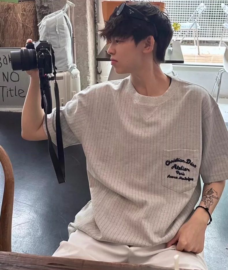 Dior Dior Gray letter plush wool round neck short-sleeved T-shir Size US XS / EU 42 / 0 - 9 Thumbnail