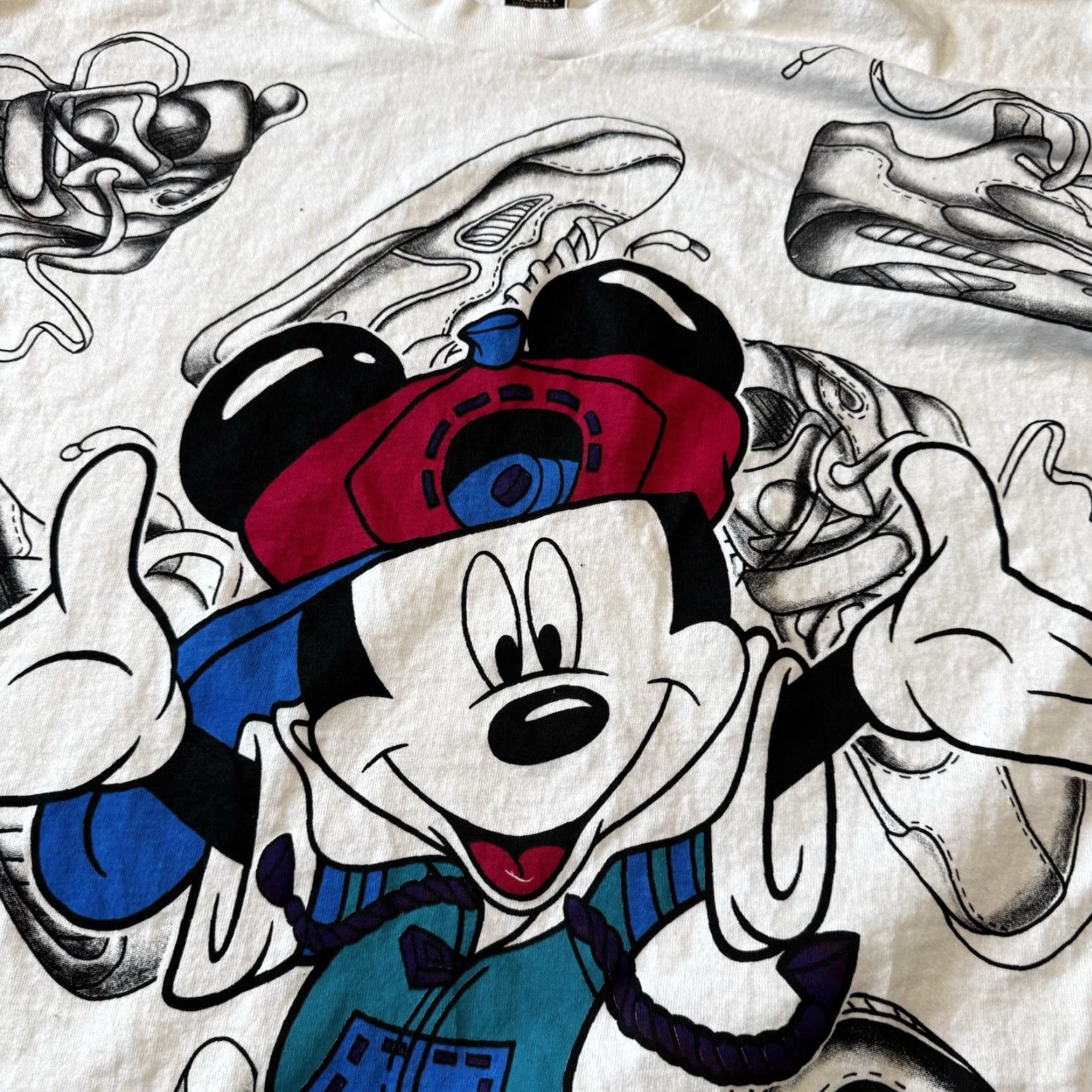 Mickey Unlimited VTG Mickey Mouse Hip Hop T Shirt One Size Disney Cartoon Single Stitch Sneakers Shirt Adults Regular Red 1990s Disney USA Mickey Unlimited Size US M / EU 48-50 / 2 - 2 Thumbnail