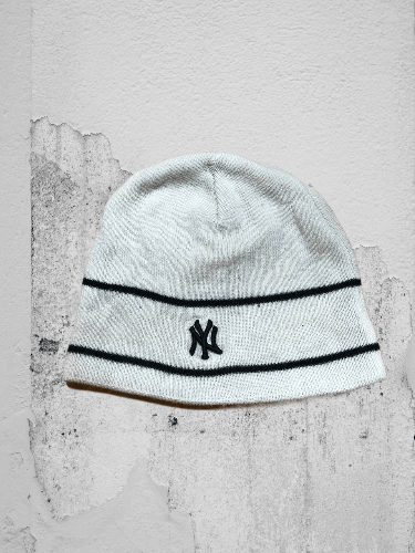New York Yankees New York Yankees Y2K Hat STREETWEAR Size ONE SIZE - 1 Thumbnail