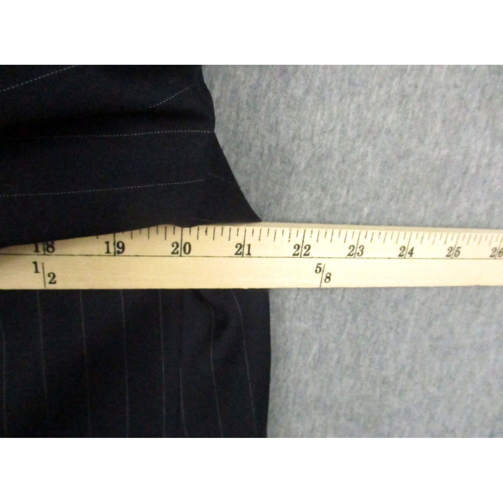 Ralph Lauren LAUREN RALPH LAUREN Wool Blazer 42R Gray Pinstripe Suit Jacket Blazer Men 42 Chest Tweed Notch Lapel Satin Four-Button Size 42R - 7 Thumbnail
