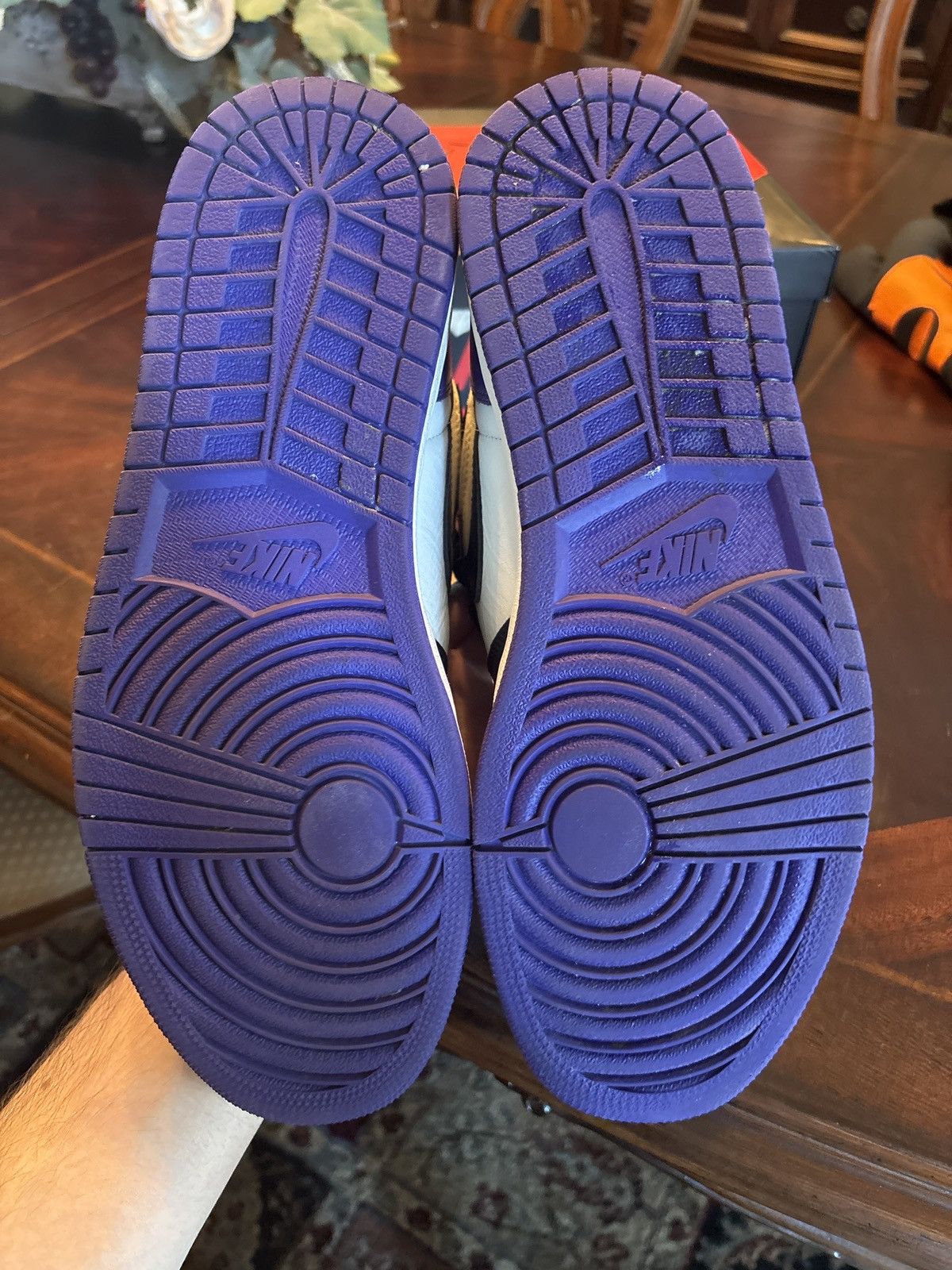 Jordan Brand Jordan 1 court purple Size US 12 / EU 45 - 5 Thumbnail