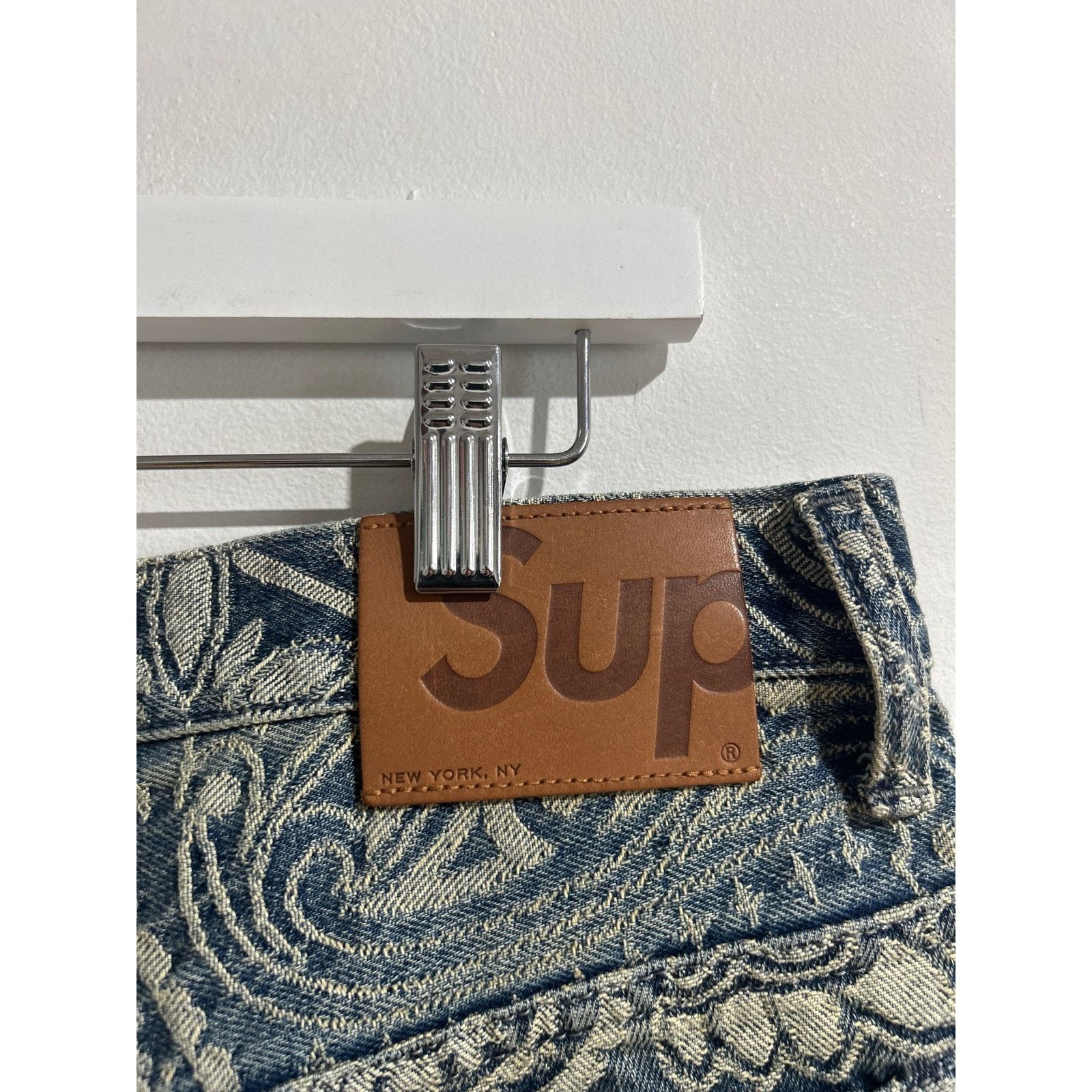 Supreme SUPREME BANDANA JACQUARD BAGGY JEAN SIZE 32 PREOWNED Size US 32 / EU 48 - 4 Thumbnail
