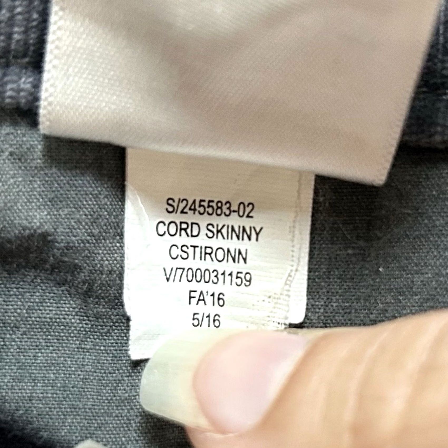 Banana Republic Banana Republic Skinny Corduroy Pants Women's 28 Gray Chino Workwear Mid Rise Corduroy Slim Pants Womens Gray 28 Fall Winter Spring Summer Workwear Size 28" / US 6 / IT 42 - 6 Thumbnail