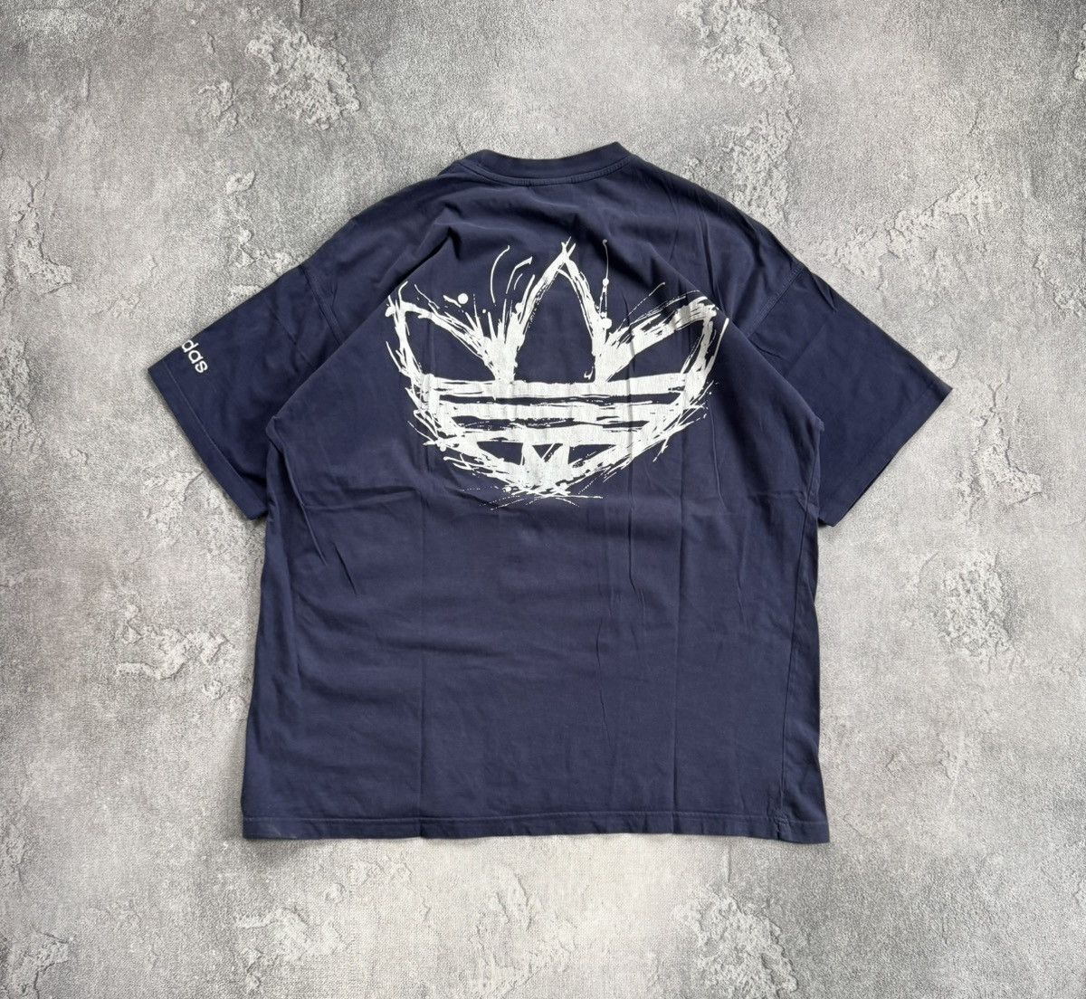 Adidas Adidas XL/size big logo retro vintage tee t-shirts 90s Size US XL / EU 56 / 4 - 12 Thumbnail