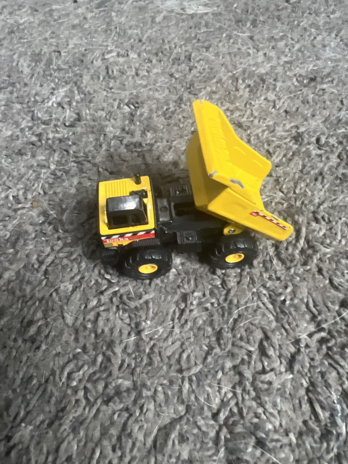 Vintage 1998 Hasbro Maisto Tonka Mighty Dump Truck Size ONE SIZE - 2 Thumbnail