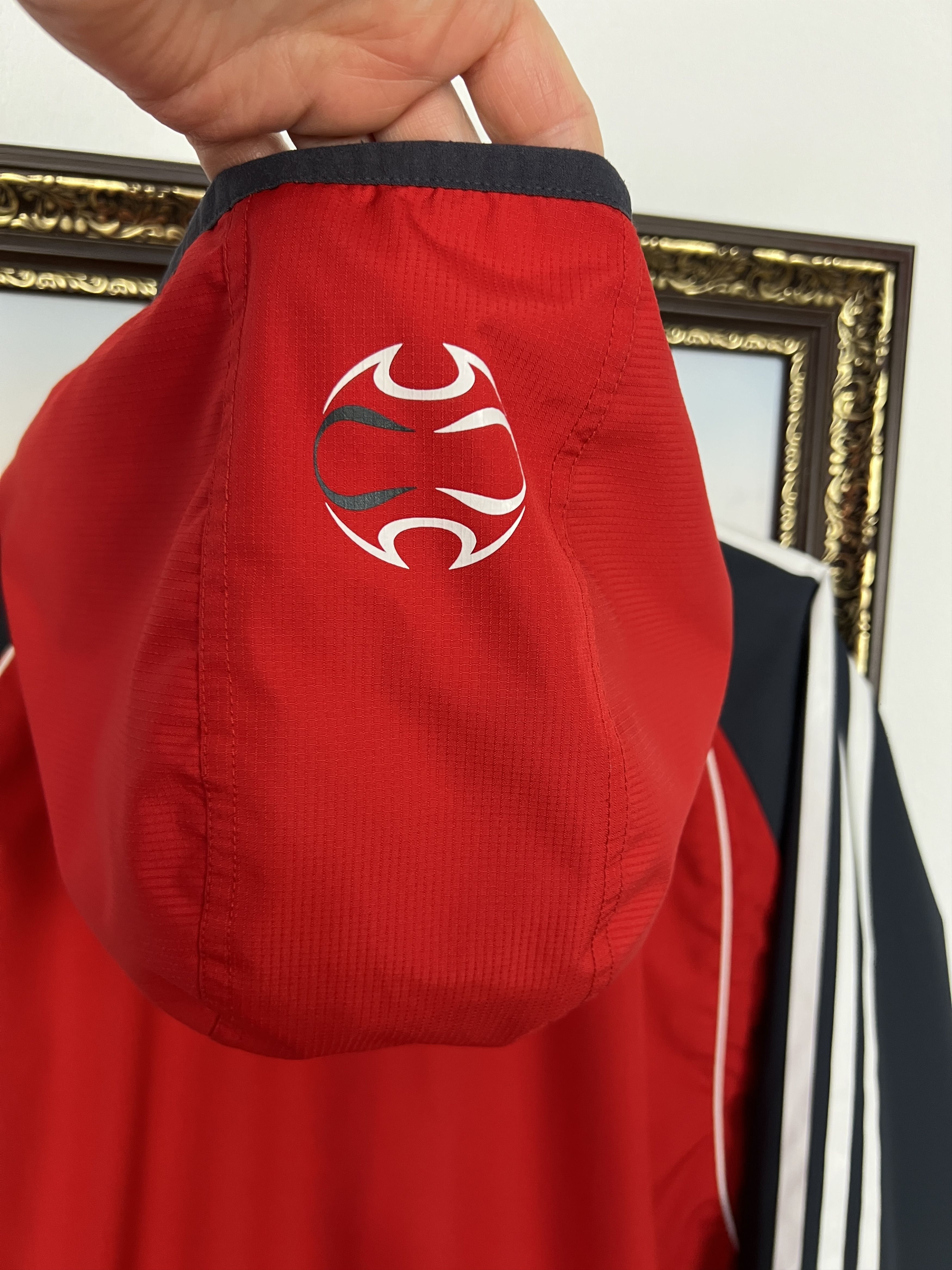 Adidas Vintage Adidas Liverpool Football Train Jacket Formotion Size US L / EU 52-54 / 3 - 15 Thumbnail