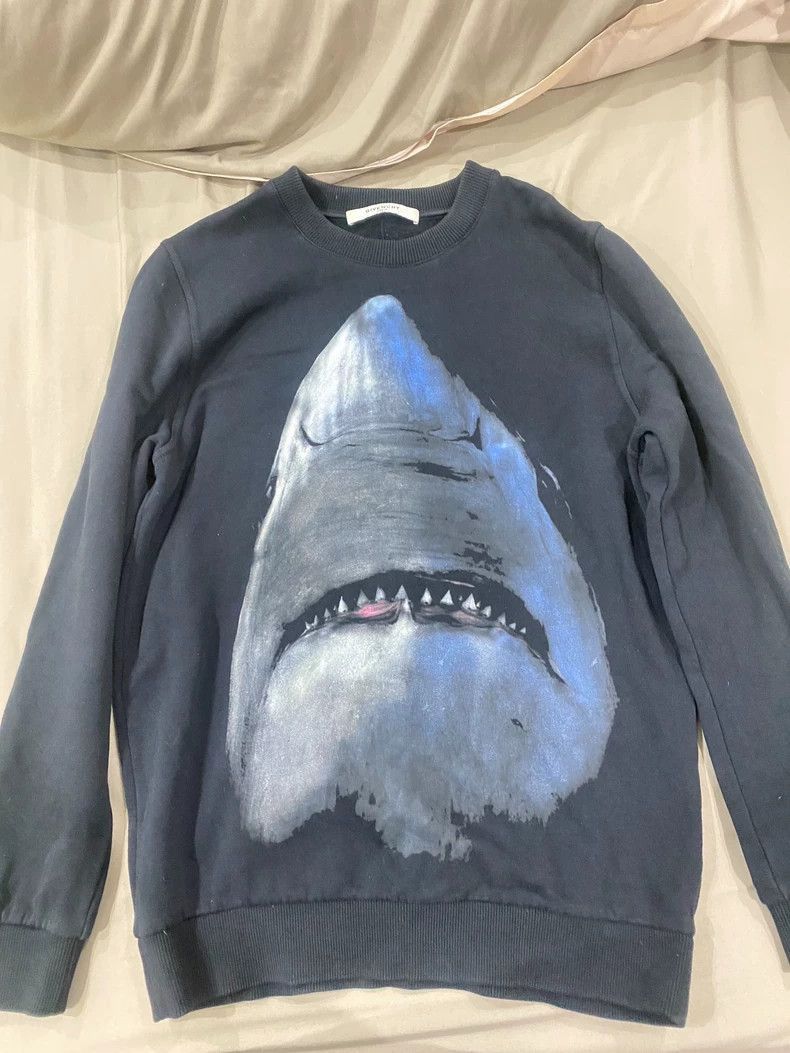 Givenchy Givenchy Shark Print Sweatshirt Size US XS / EU 42 / 0 - 2 Thumbnail