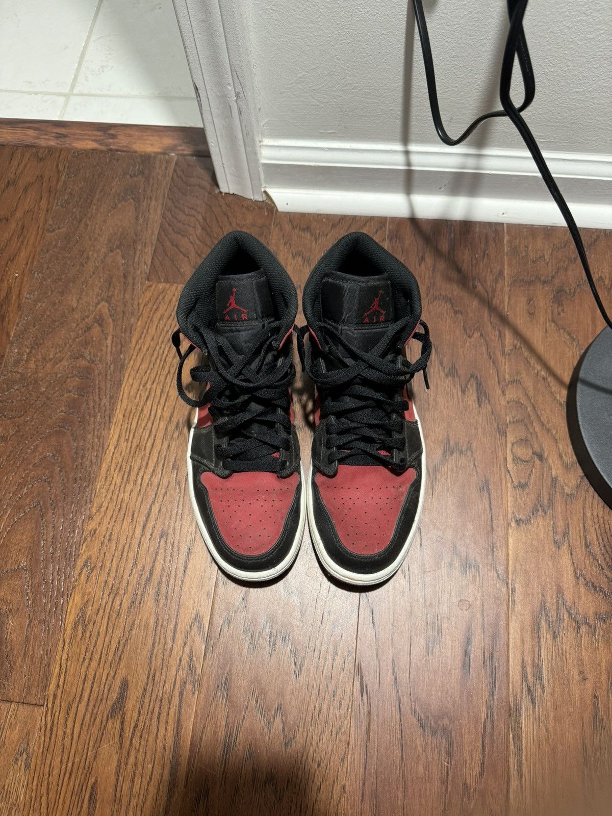 Jordan Brand × Nike Jordan 1 gym red mid top Size US 10 / EU 43 - 1 Thumbnail