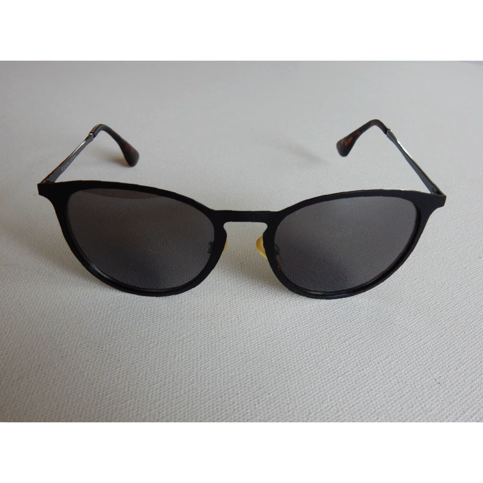 Sean John Sean John Unisex Adults Sunglasses Black Retro Fashion Accessories Size ONE SIZE - 2 Thumbnail