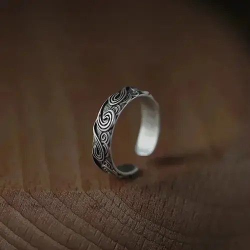 Other Spiral Abstract Circle Silver Modern Punk Art Psychedelic Size ONE SIZE - 3 Thumbnail