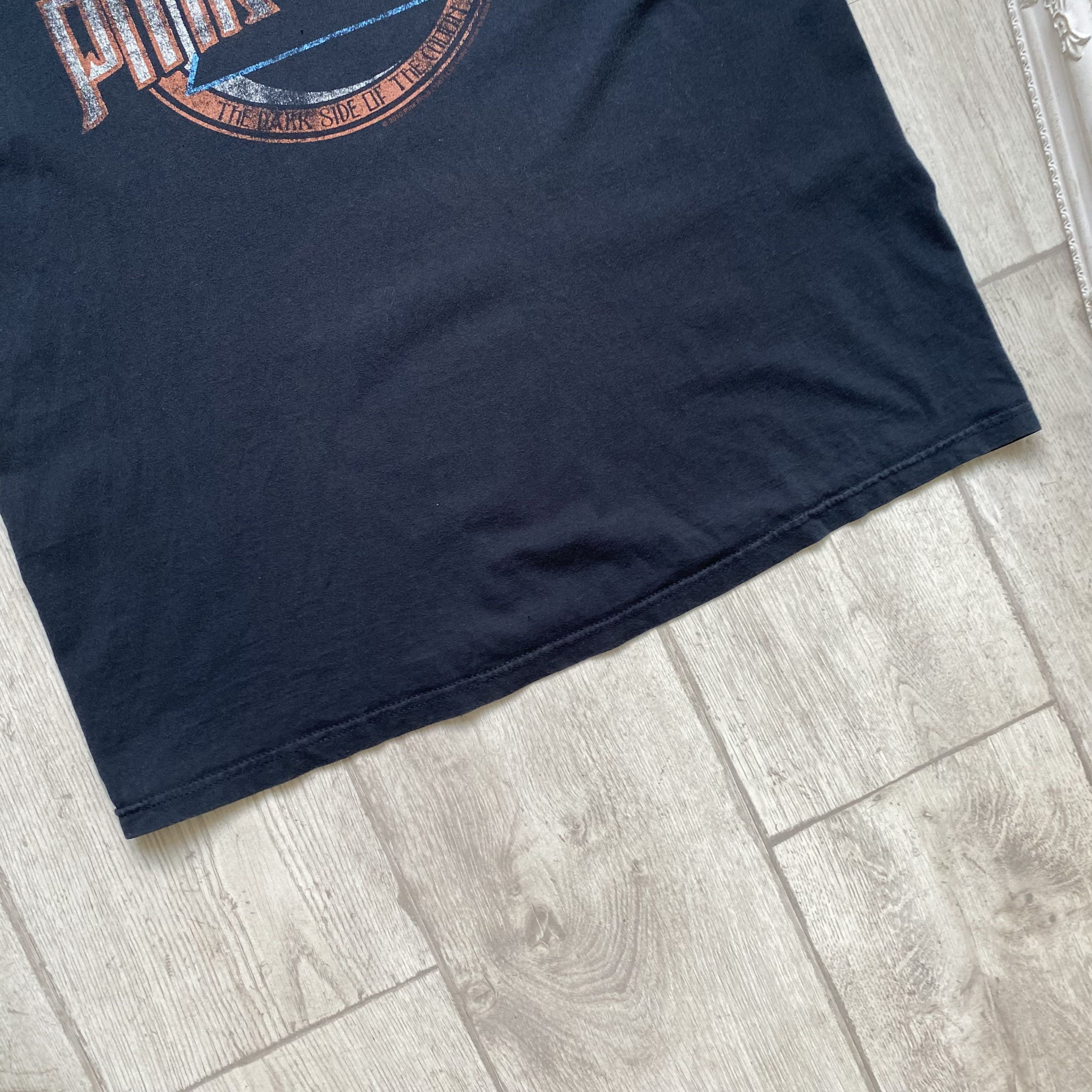 Band Tees 🎸 Distessed Vintage 00s Pink Floyd Tee Rock band Size US M / EU 48-50 / 2 - 3 Thumbnail