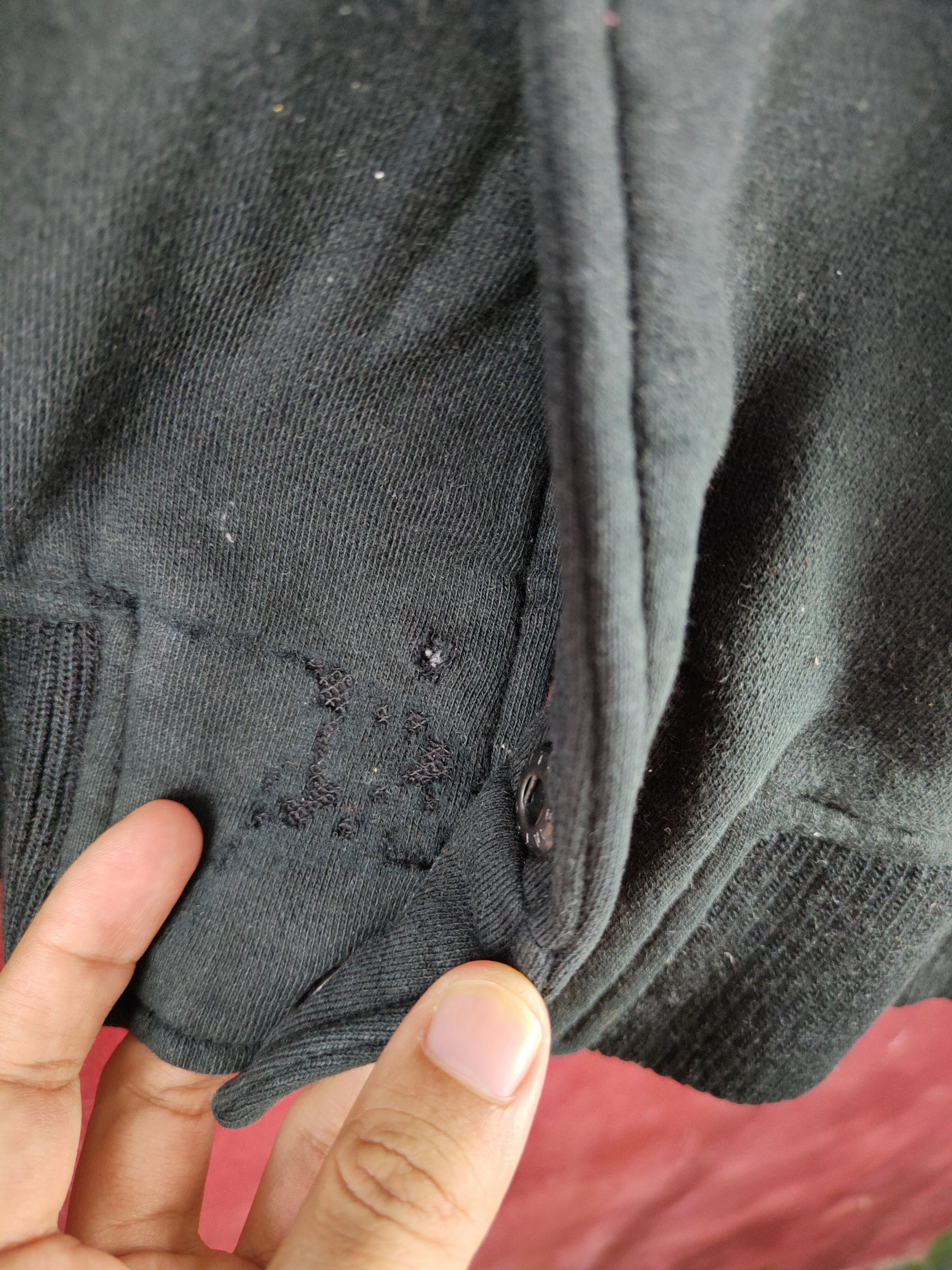 Columbia × Vintage Columbia GRT Black distressed ripped vintage Sweaters #S2136 Size US L / EU 52-54 / 3 - 4 Thumbnail