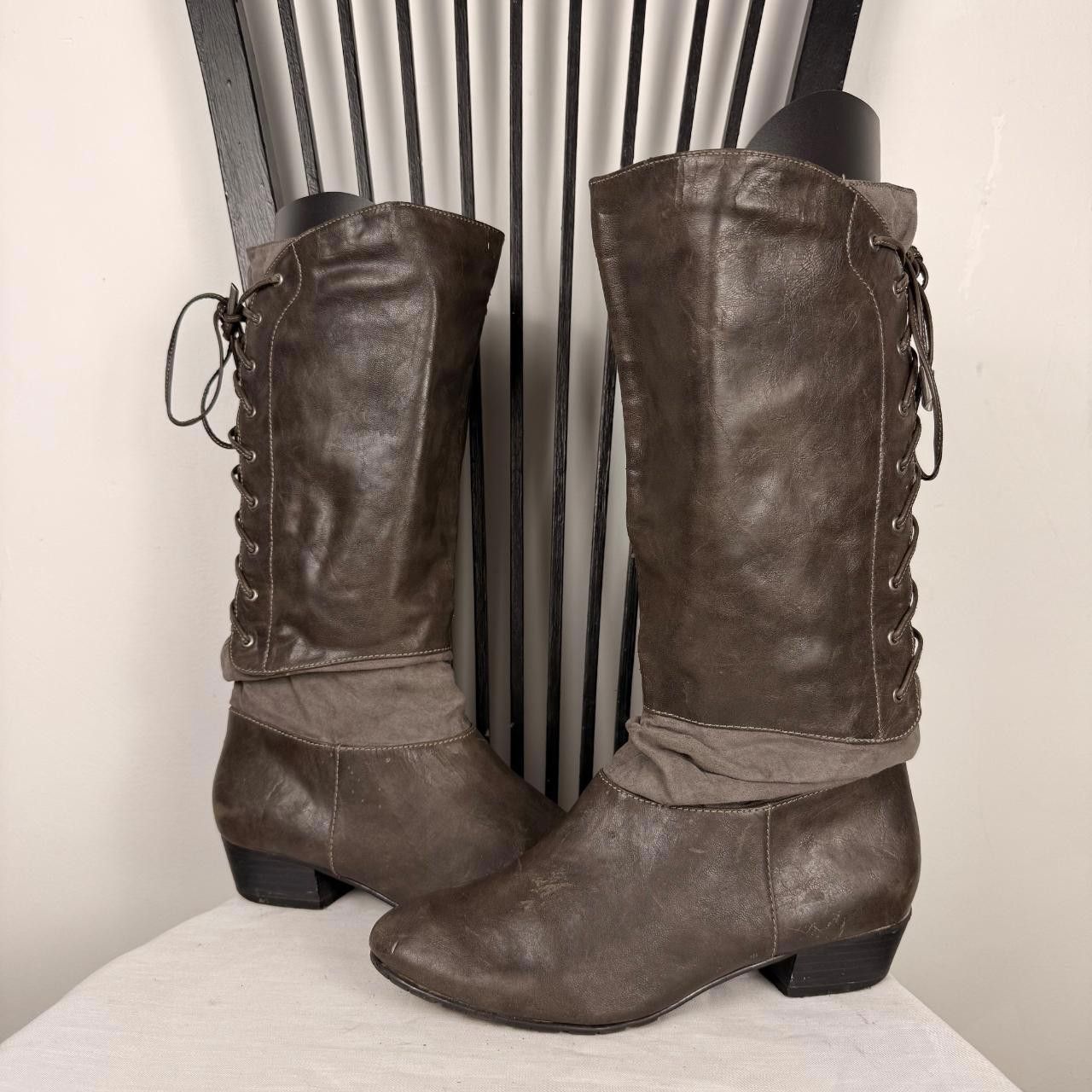 Boots Grey