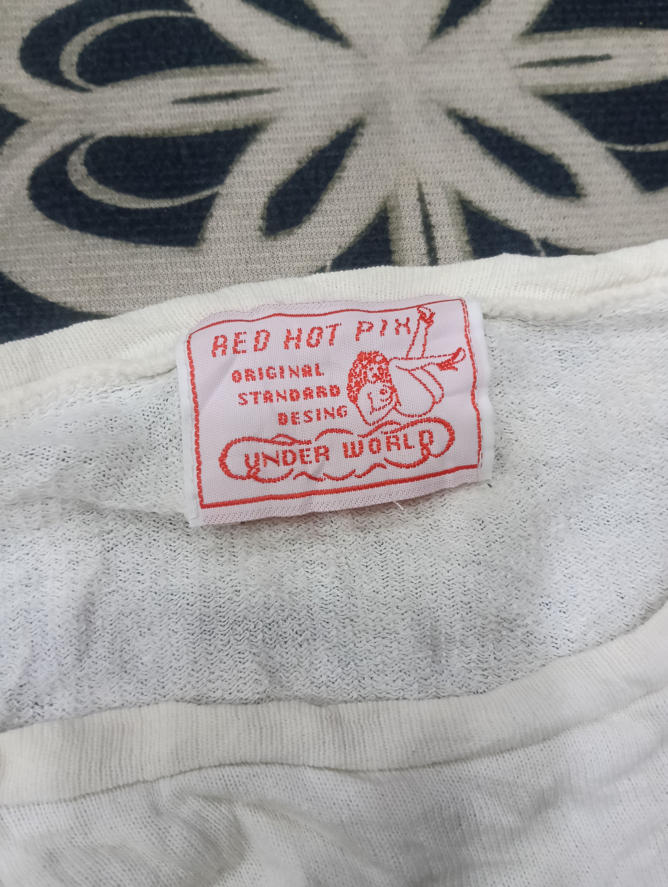 Hysteric Glamour Sick Thrashed Red Hot Pix Raglan Shirt Size S / US 4 / IT 40 - 8 Thumbnail