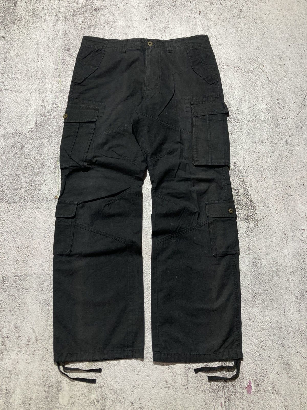 Japanese Brand 2000s Takeo Kikuchi Multipocket Cargo Pants Black Designer Size US 34 / EU 50 - 1 Thumbnail