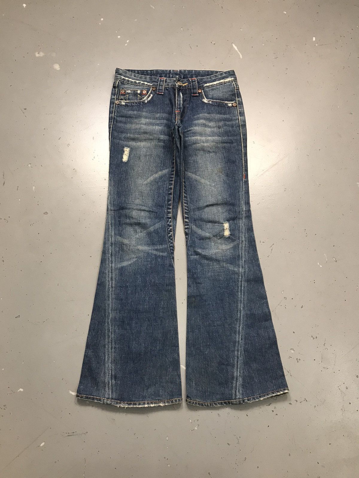 Designer Vintage true vintage distressed bootcut denim Size 30" / US 8 / IT 44 - 2 Thumbnail