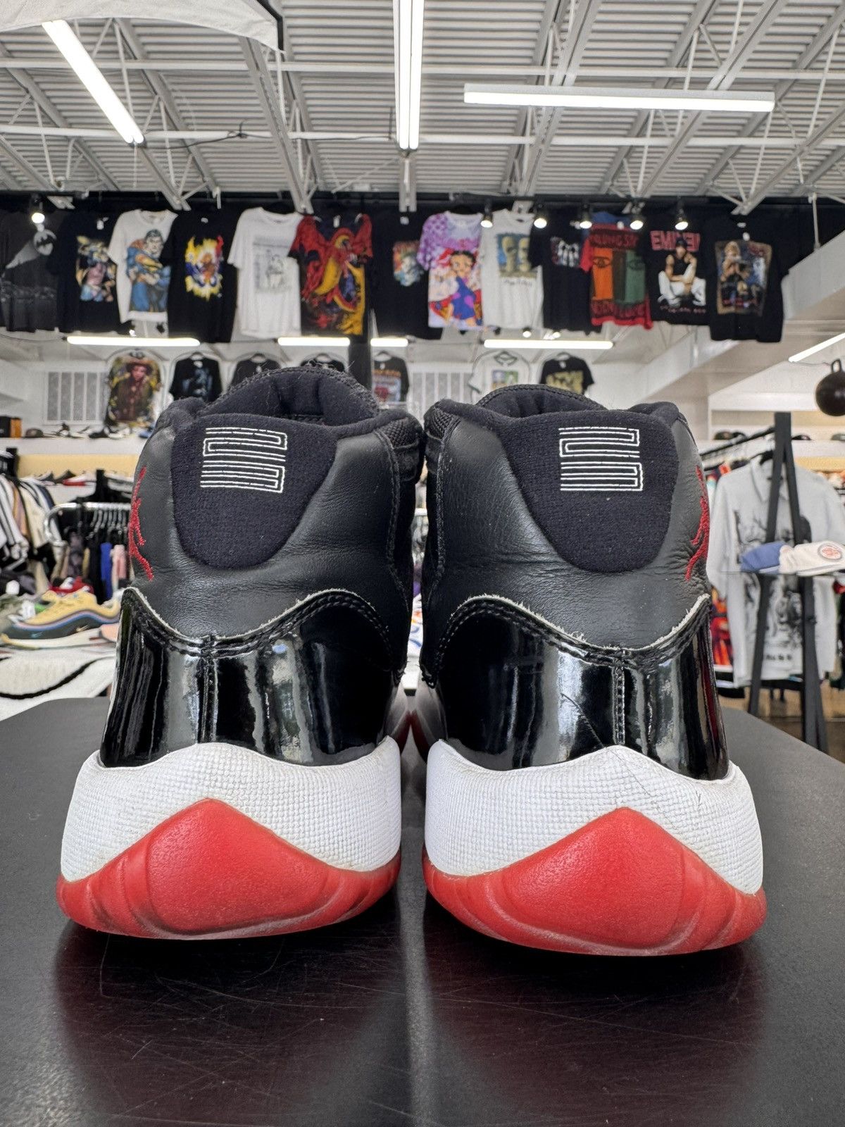 Jordan Brand Air Jordan 11 Retro Playoffs Bread Size 6.5Y (GS) (2019) Size US 6.5 / EU 39-40 - 5 Thumbnail