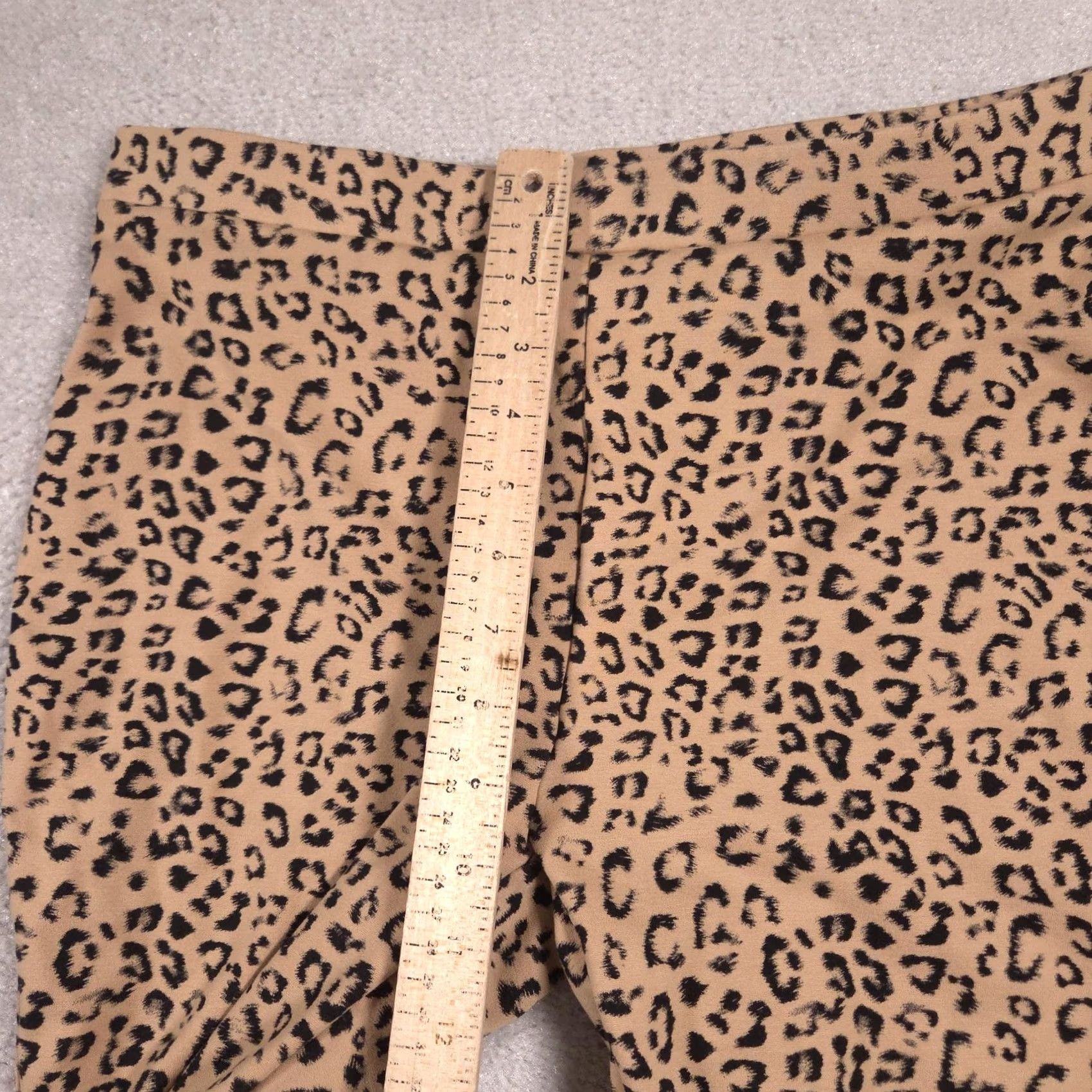 Vintage Chico's Pants Womens 8R Beige Animal Print Ponte Pull On Stretch Jegging Skinny Size 30" / US 8 / IT 44 - 6 Thumbnail
