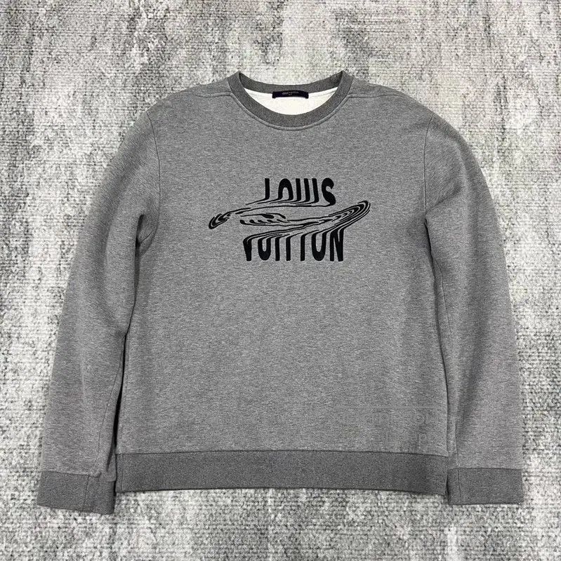 Louis Vuitton Louis Vuitton Gray Cotton Men's Sweatshirt . Size US L / EU 52-54 / 3 - 1 Thumbnail