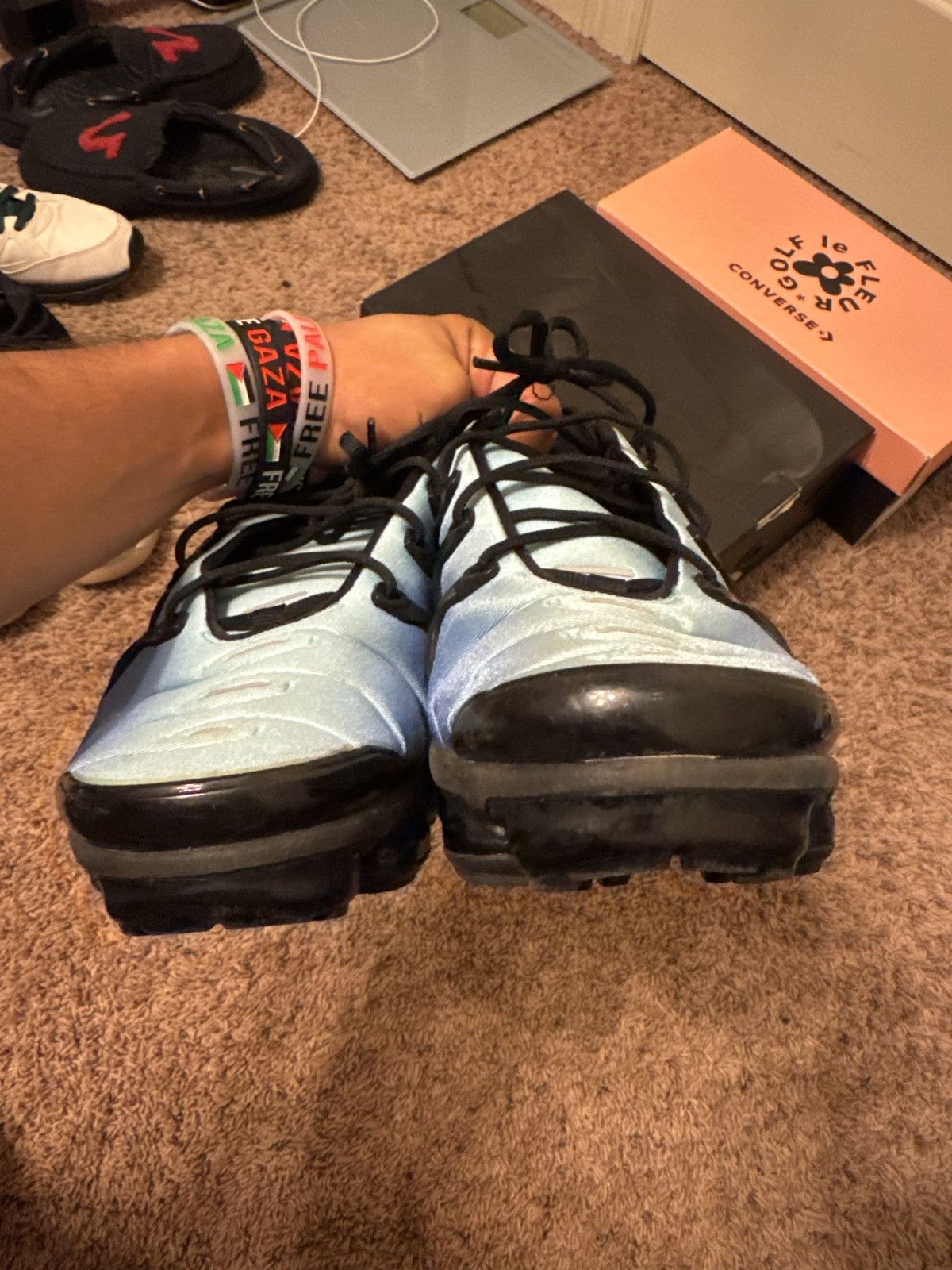 Nike 2018 Nike Air Vapormax Plus ‘Original Fade’ Size US 13 / EU 46 - 9 Thumbnail