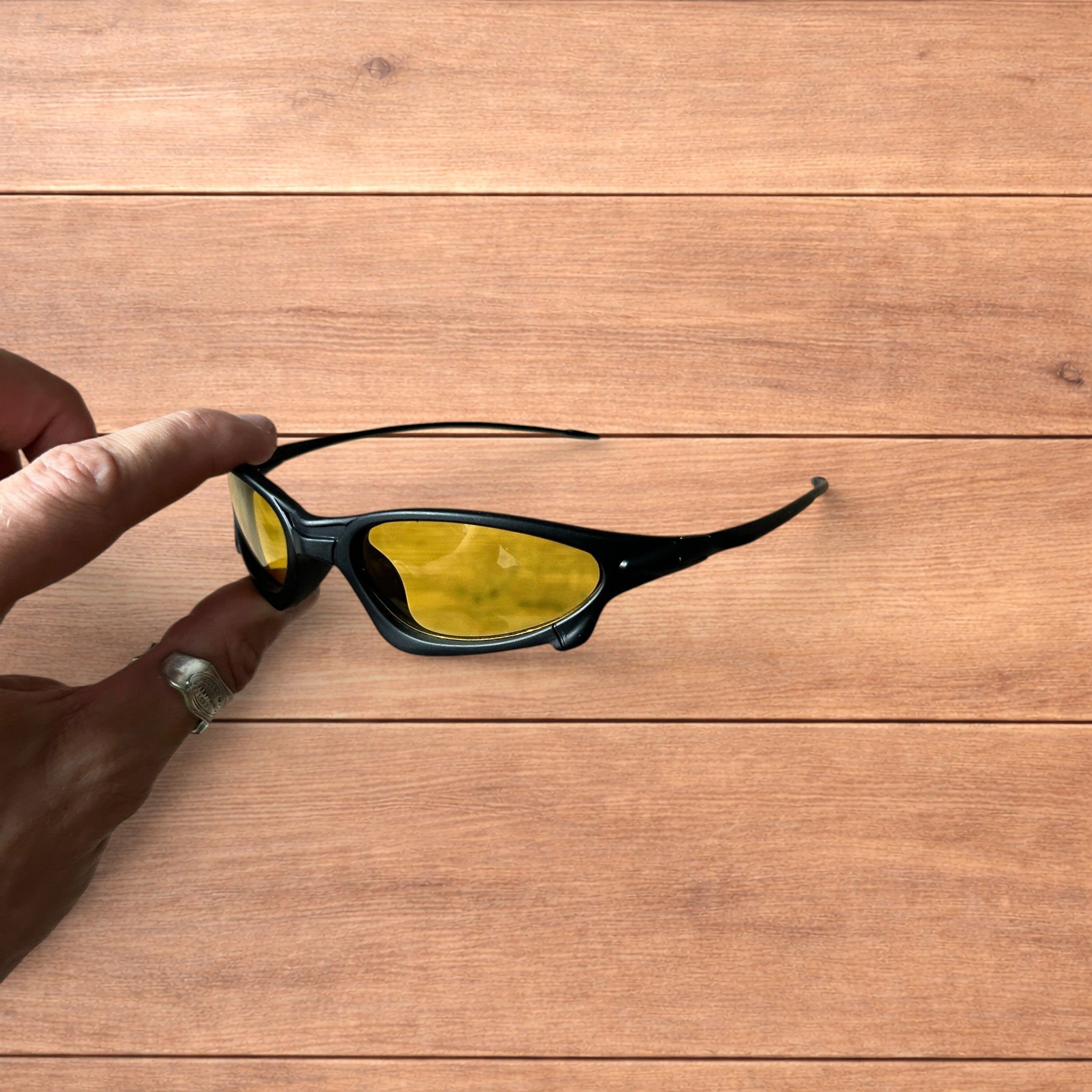 Japanese Brand Insane polarised sunglasses in black with yellow lense. Size ONE SIZE - 1 Thumbnail