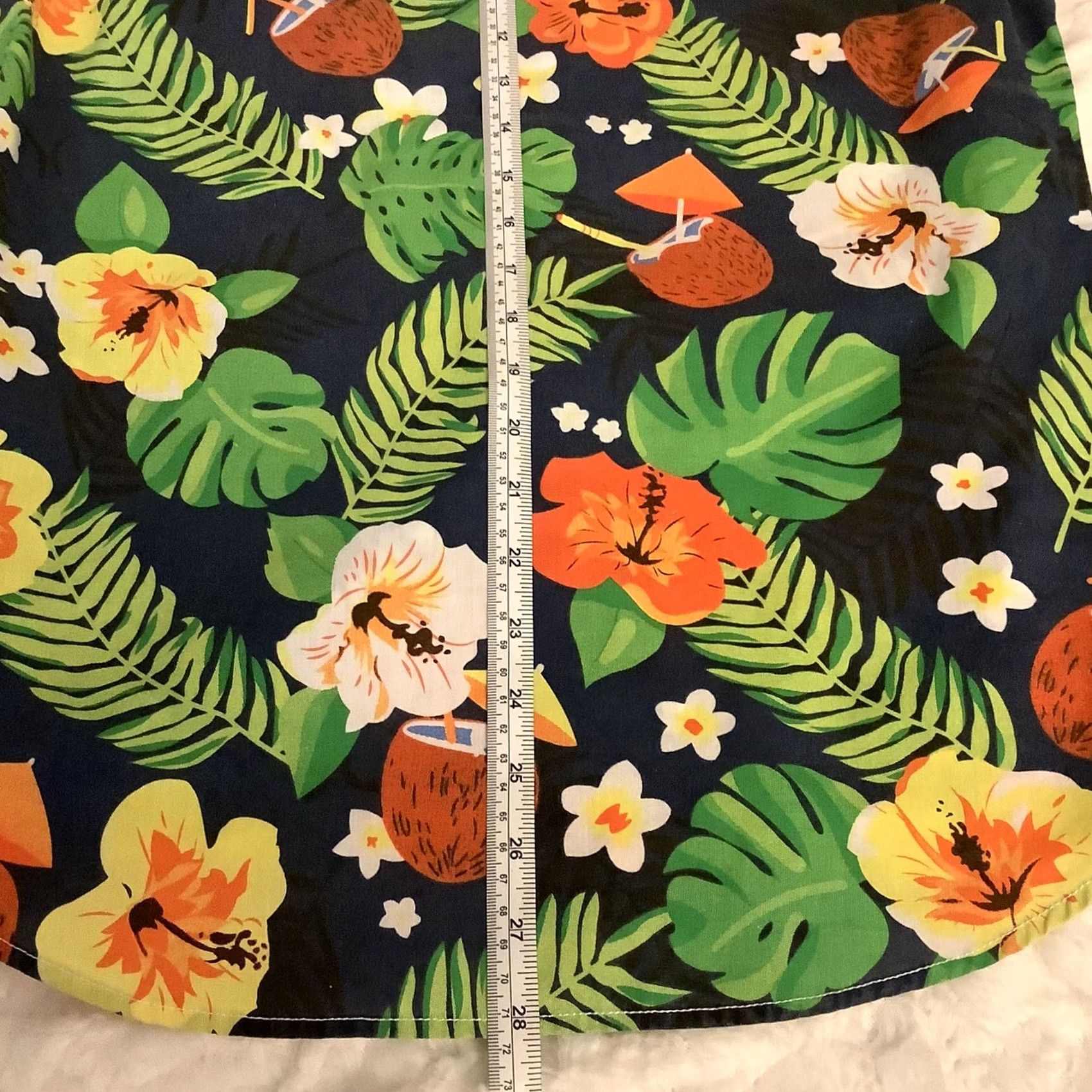 Carbon Carbon Hawaiian Shirt Slim Fit Mens Short Sleeve Button-Up Cotton/Polyester Multicolor Floral Button-Down SM Size US S / EU 44-46 / 1 - 4 Thumbnail