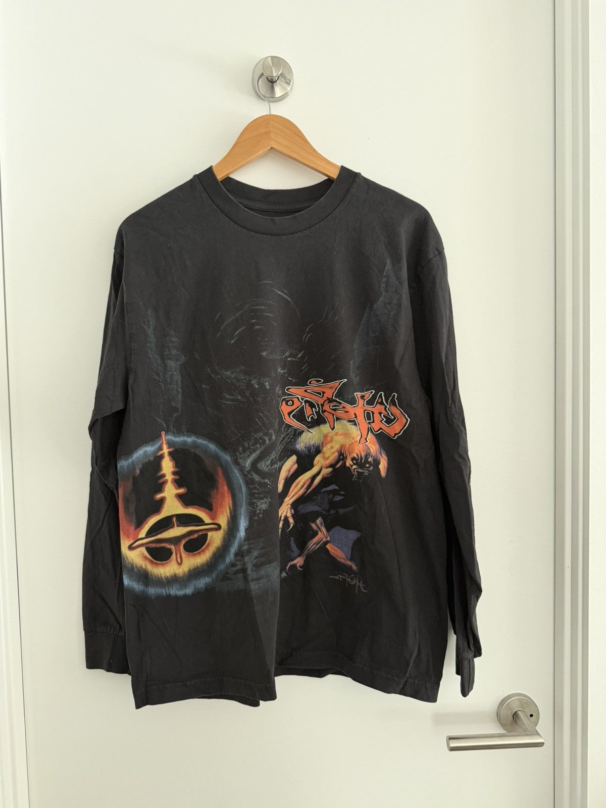 Travis Scott Travis Scott Utopia Tour Long Sleeve size L Size US L / EU 52-54 / 3 - 1 Thumbnail