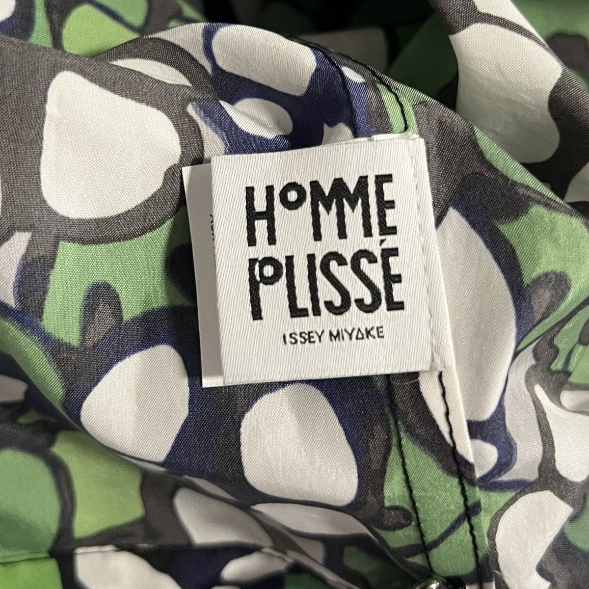 Homme Plisse Issey Miyake Homme Plissé Issey Miyake SS23 Runway Floral Shirt Size US M / EU 48-50 / 2 - 7 Thumbnail
