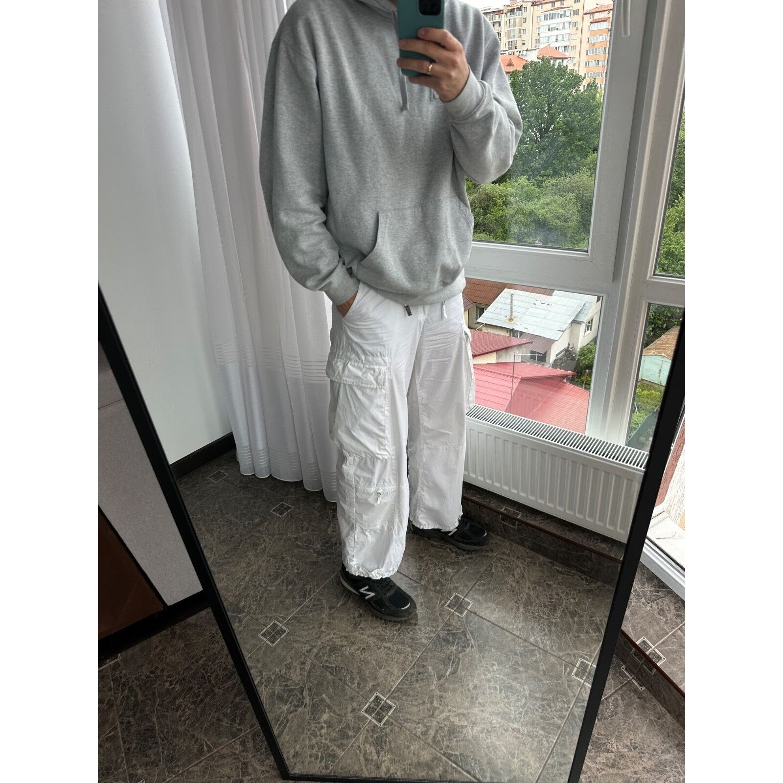 Burberry Burberry London White Baggy Men’s Cargo Pants Size US 32 / EU 48 - 23 Thumbnail