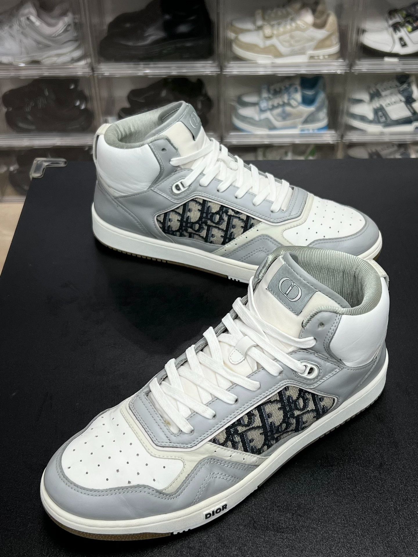 Dior Dior White Hitop Sneakers 11 Men Size US 11 / EU 44 - 1 Thumbnail