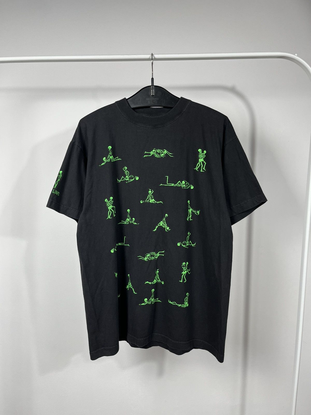 Other Oversized Black T-Shirt Green Skeleton Graphic Bone In Love Size US L / EU 52-54 / 3 - 1 Thumbnail