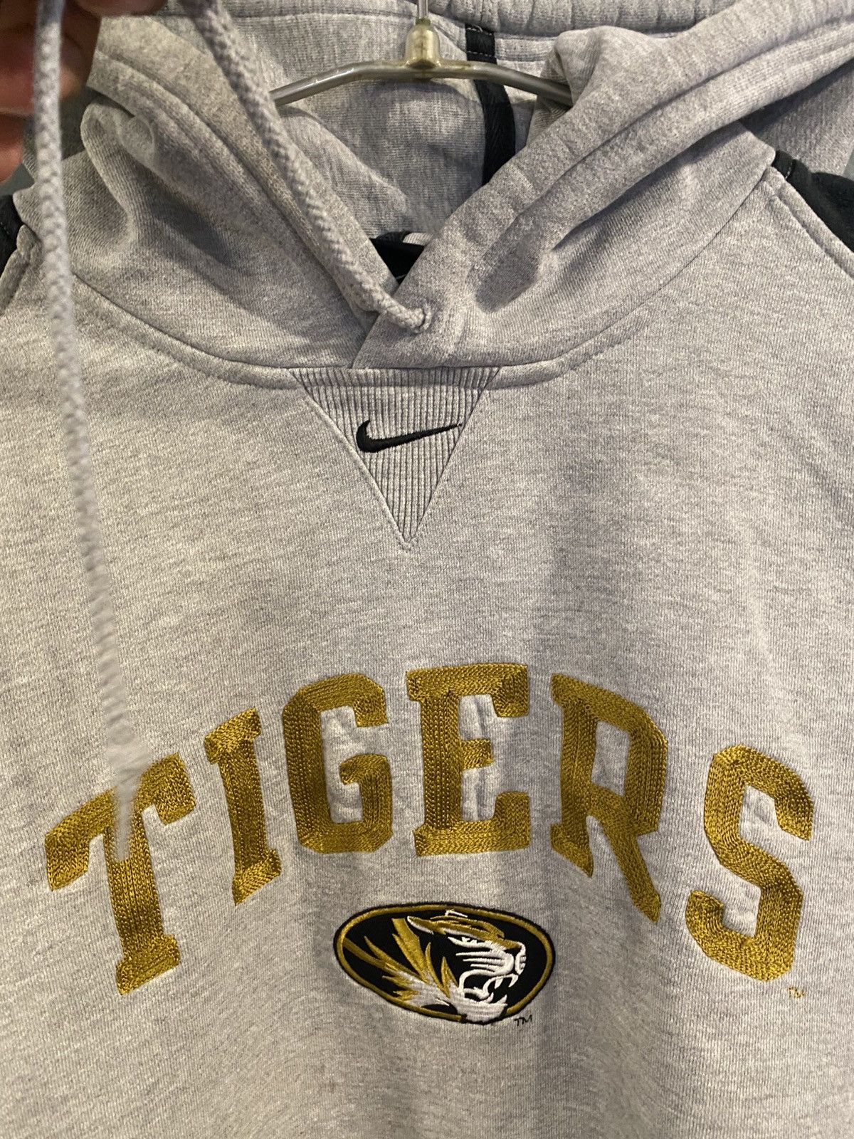 Nike Vintage Nike Center Swoosh University of Missouri Hoodie Size US L / EU 52-54 / 3 - 4 Thumbnail