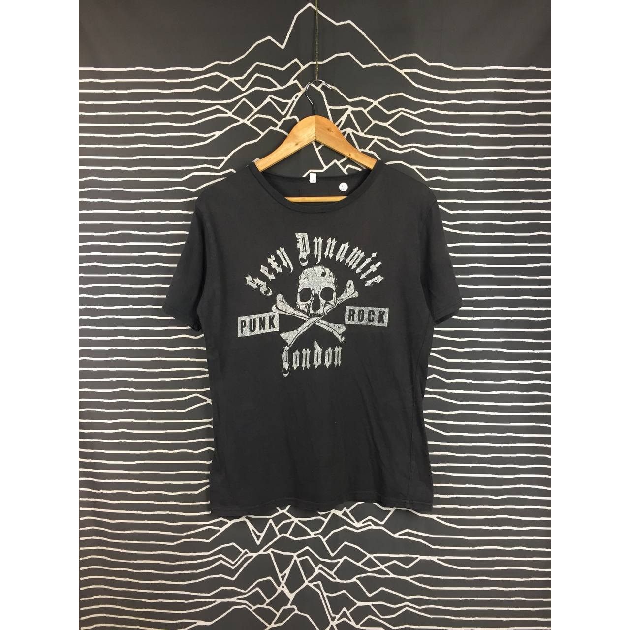 Japanese Brand Vtg Sexy Dynamite London Punk Rock Skull Graphic Punk Tee Size US M / EU 48-50 / 2 - 2 Thumbnail