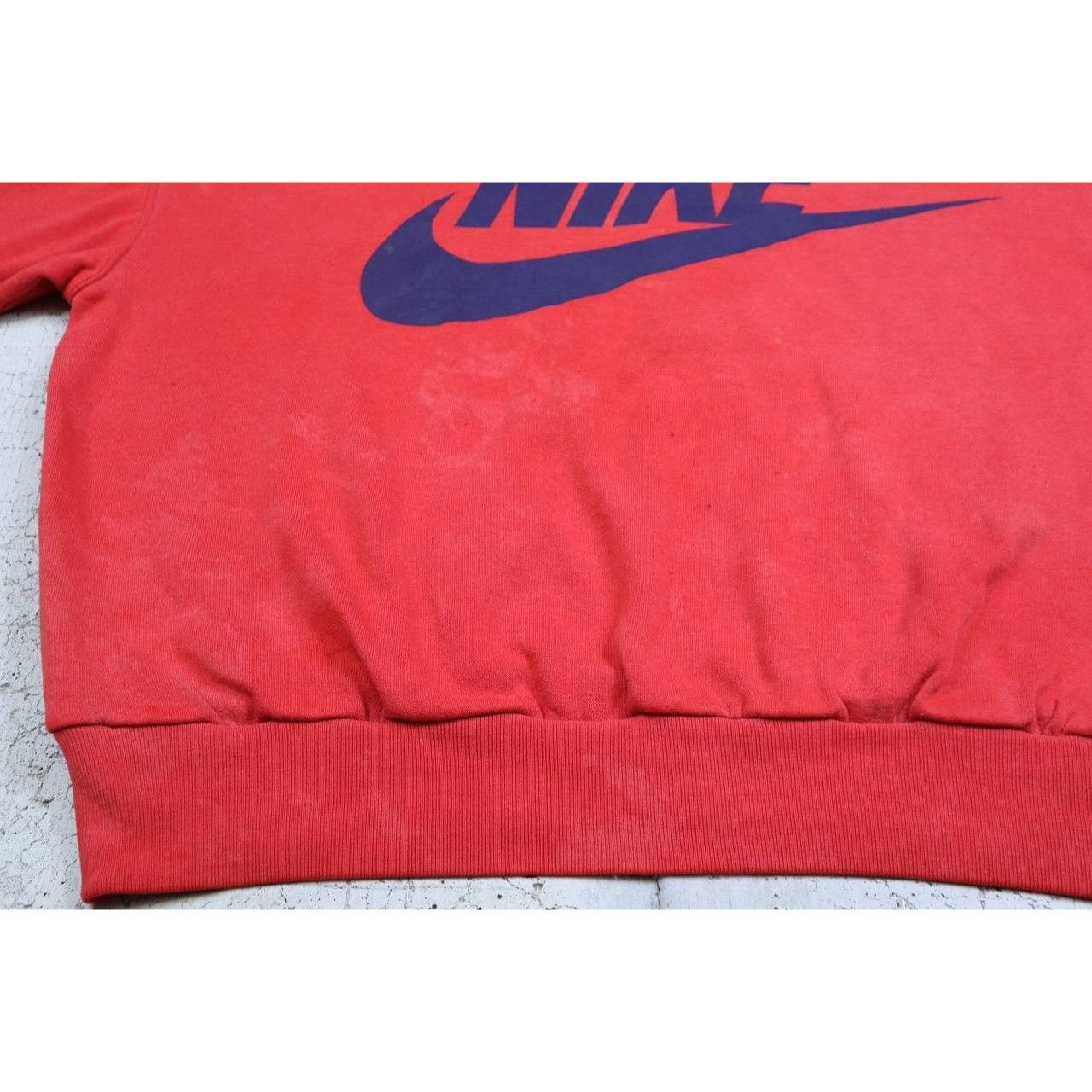 Nike Vintage 90s Nike Sweatshirt Red Crewneck Pullover Men’s L Size US L / EU 52-54 / 3 - 7 Thumbnail