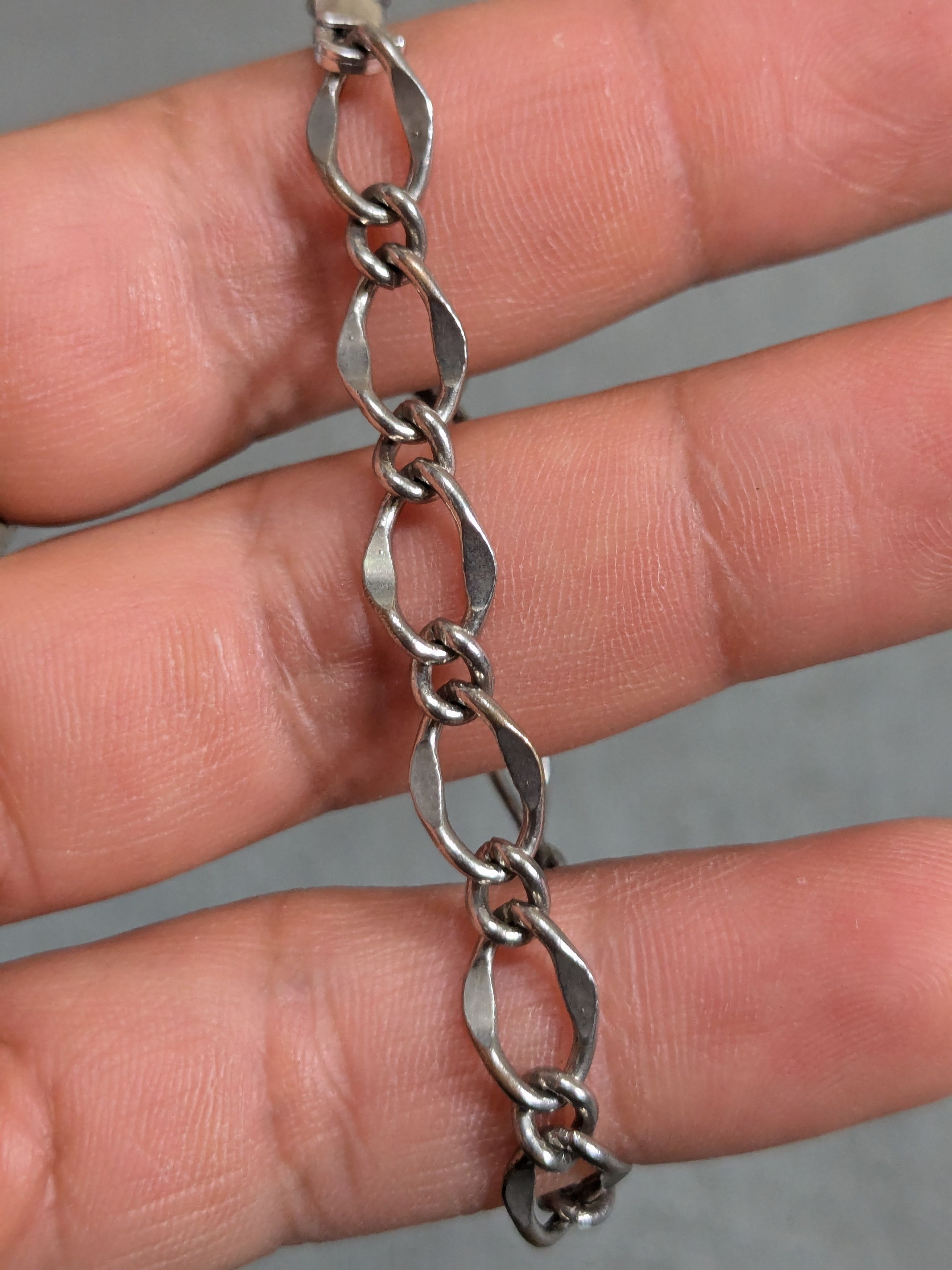 Jewelry × Vintage Vintage Bracelet Oval 6.5" Chain Link Avant Garde Size ONE SIZE - 9 Thumbnail