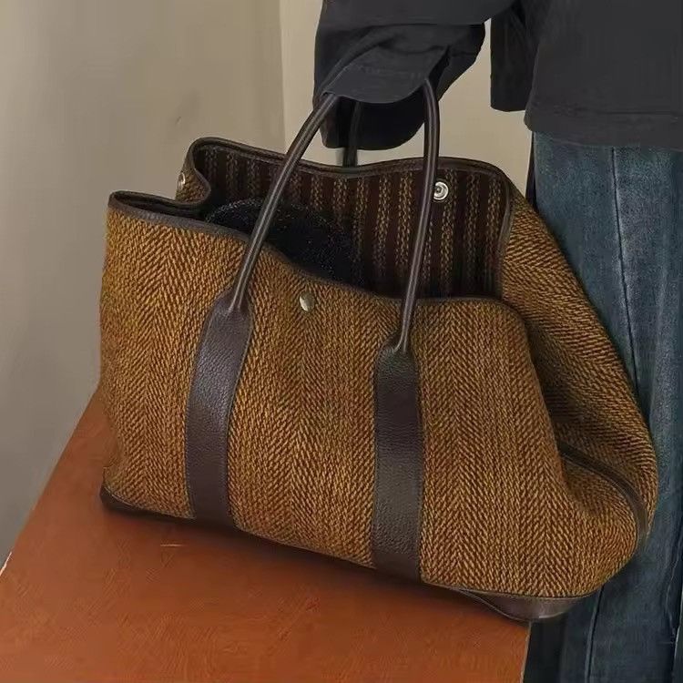 Other Retro Style Office Core Capacity Beach Shoulder Bag Size ONE SIZE - 1 Thumbnail